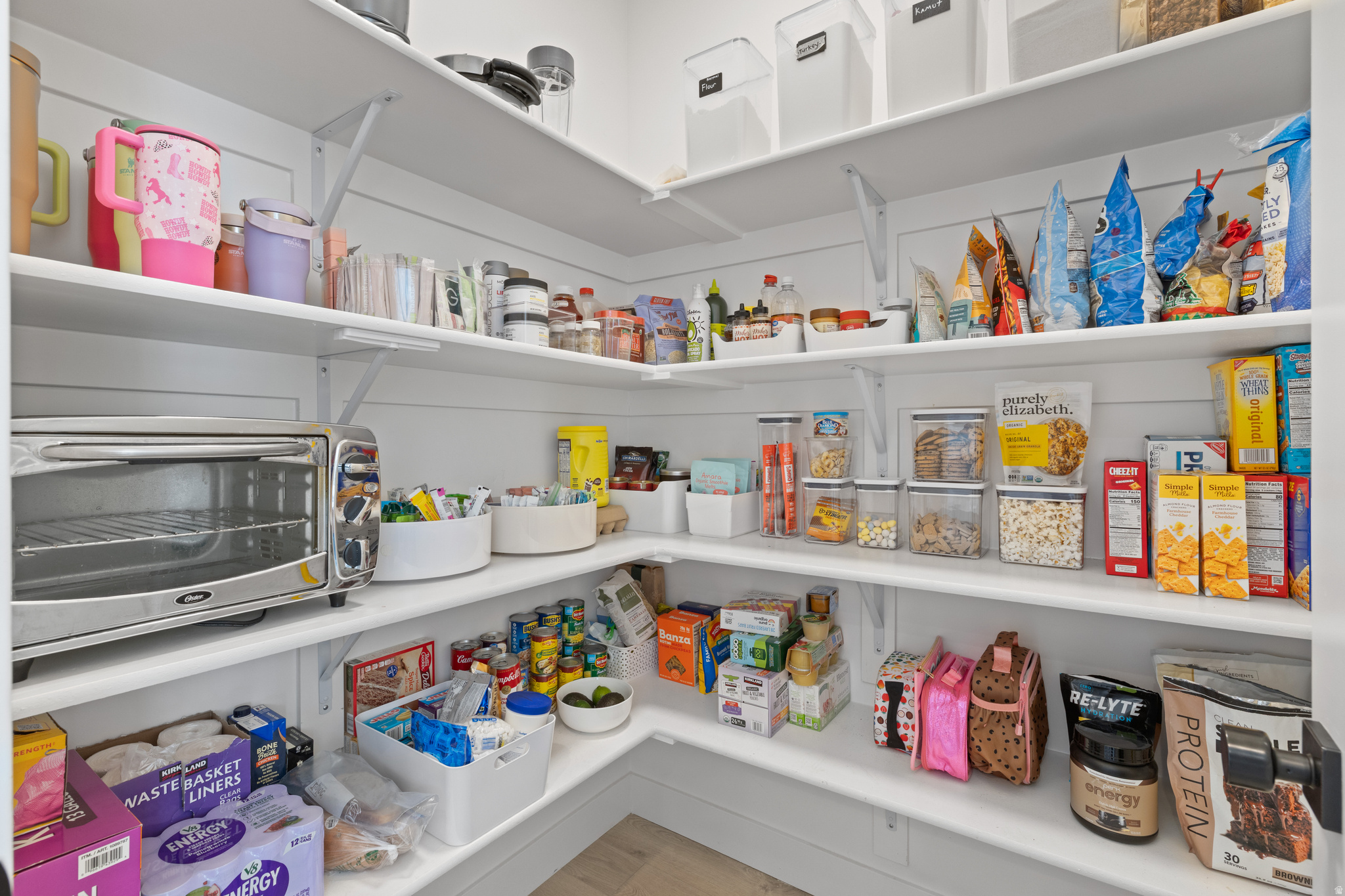 main property photo 13