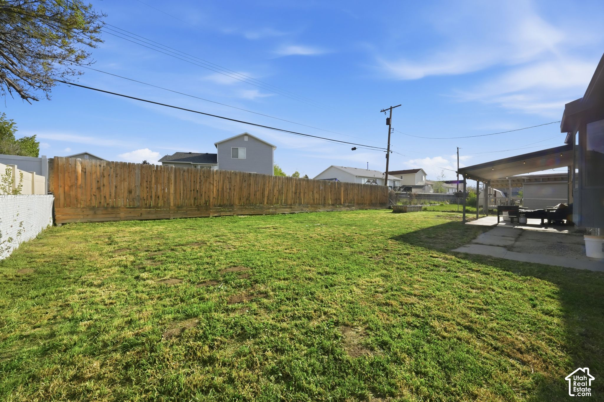 main property photo 19