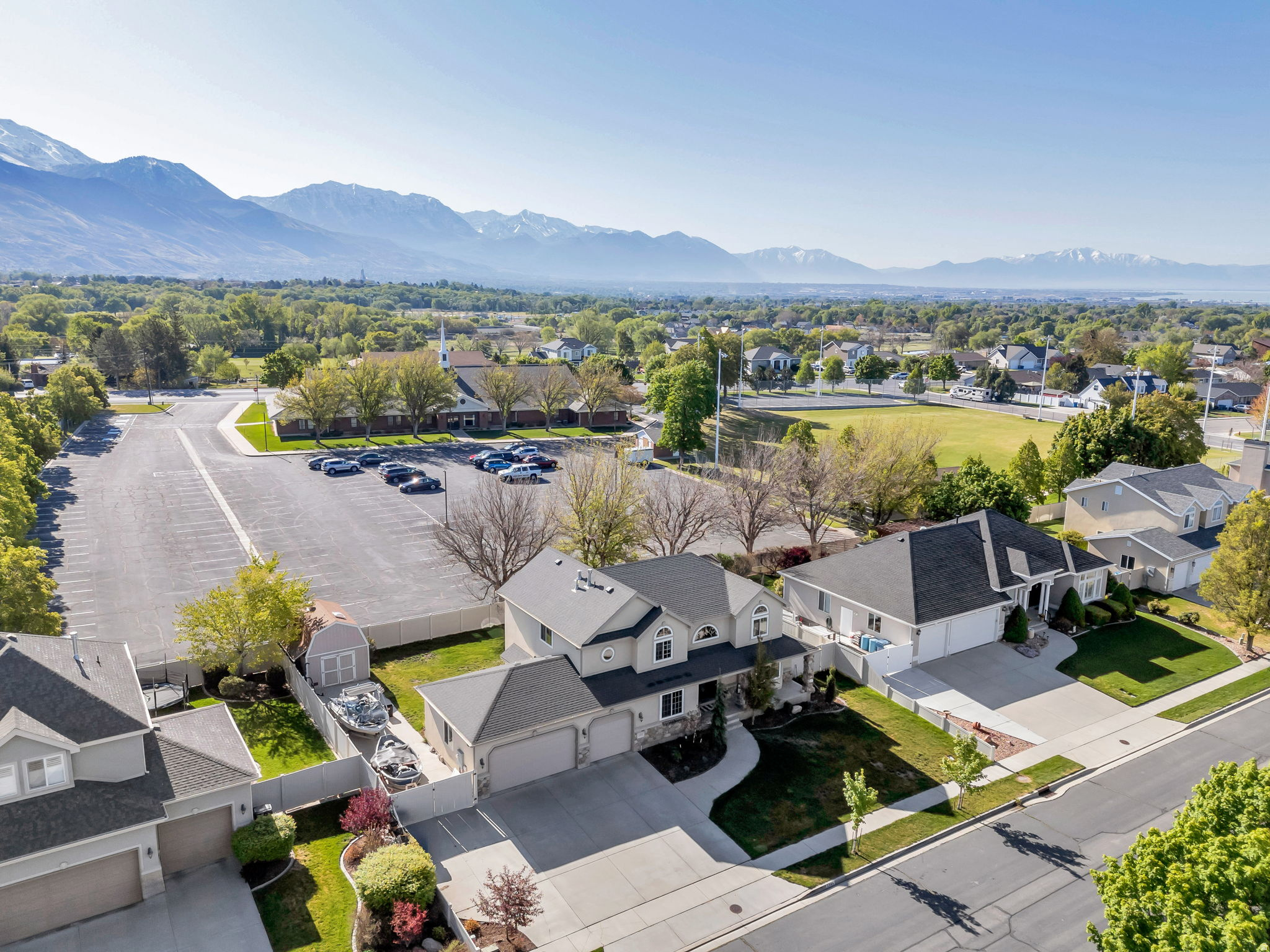 main property photo 38