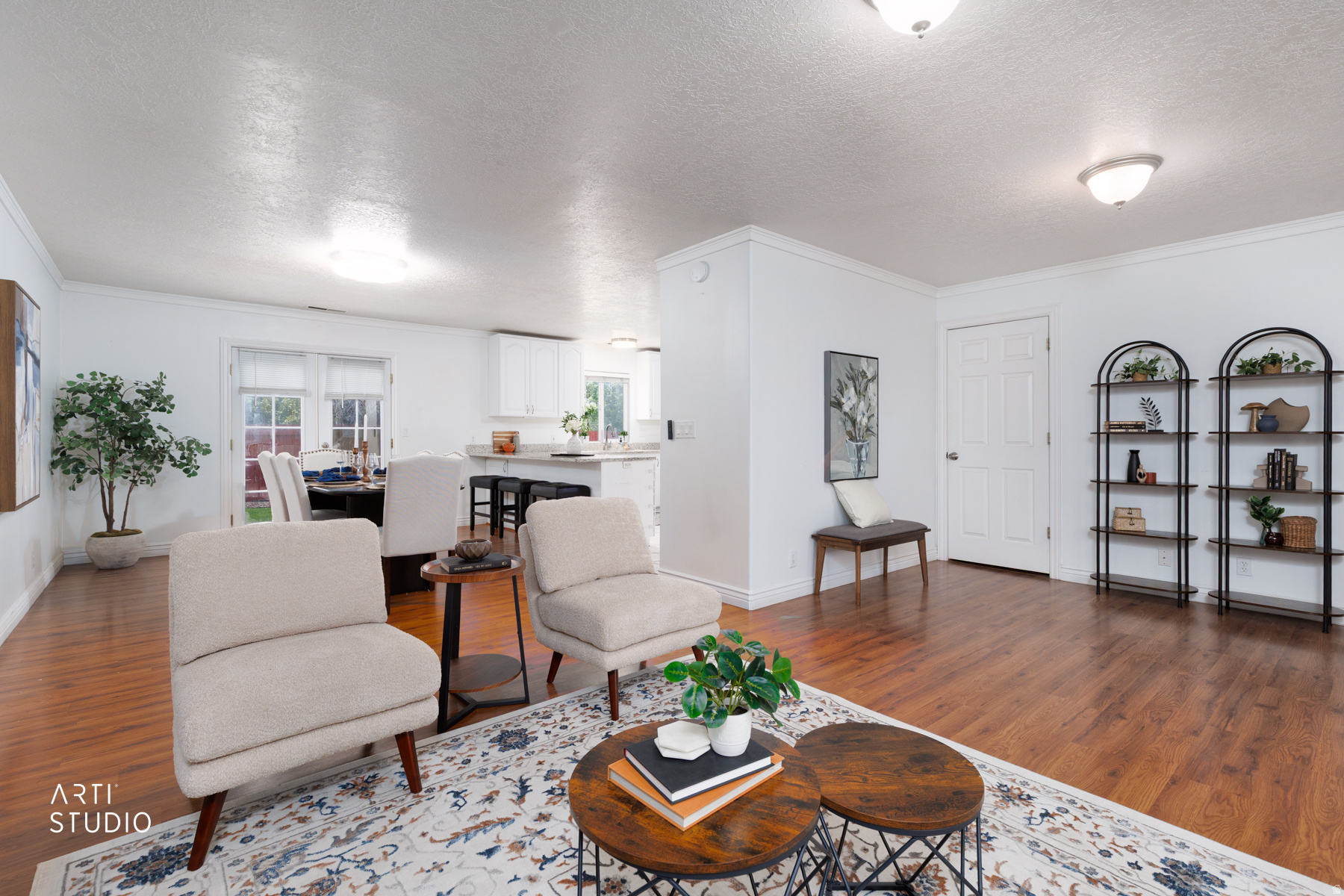 main property photo 9