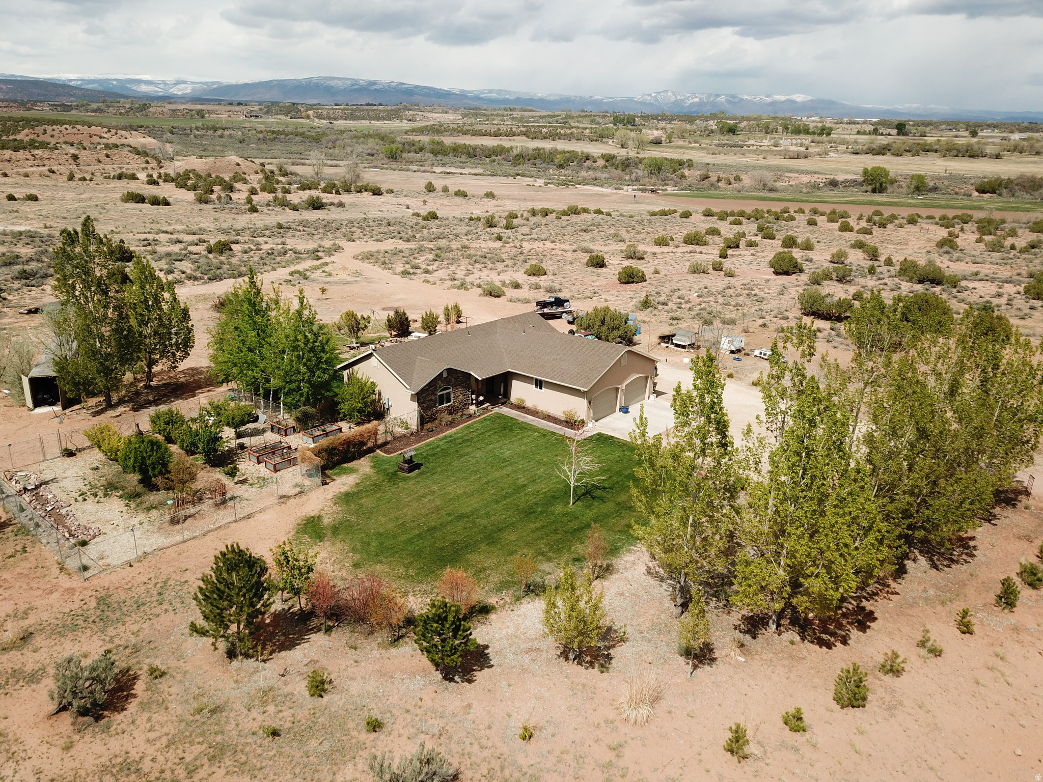main property photo 36