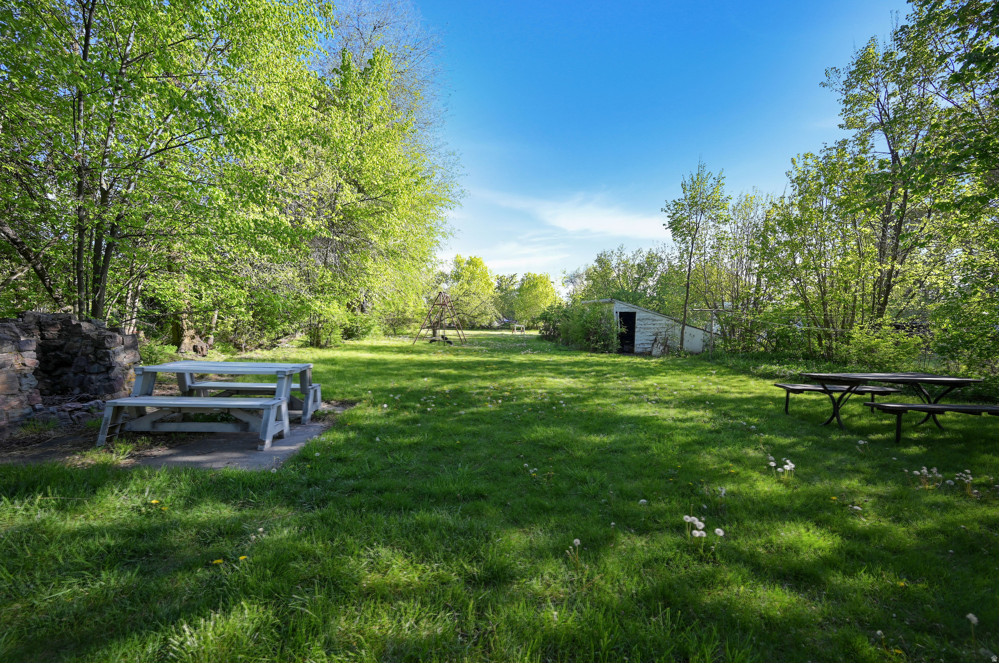 main property photo 39