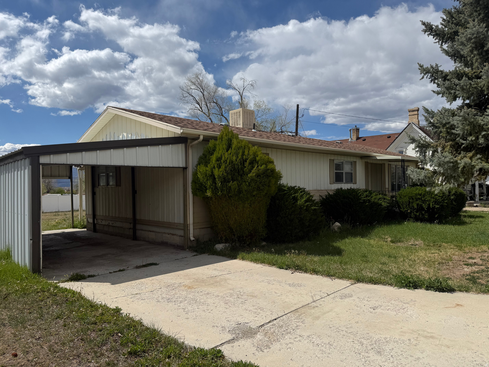 main property photo 20