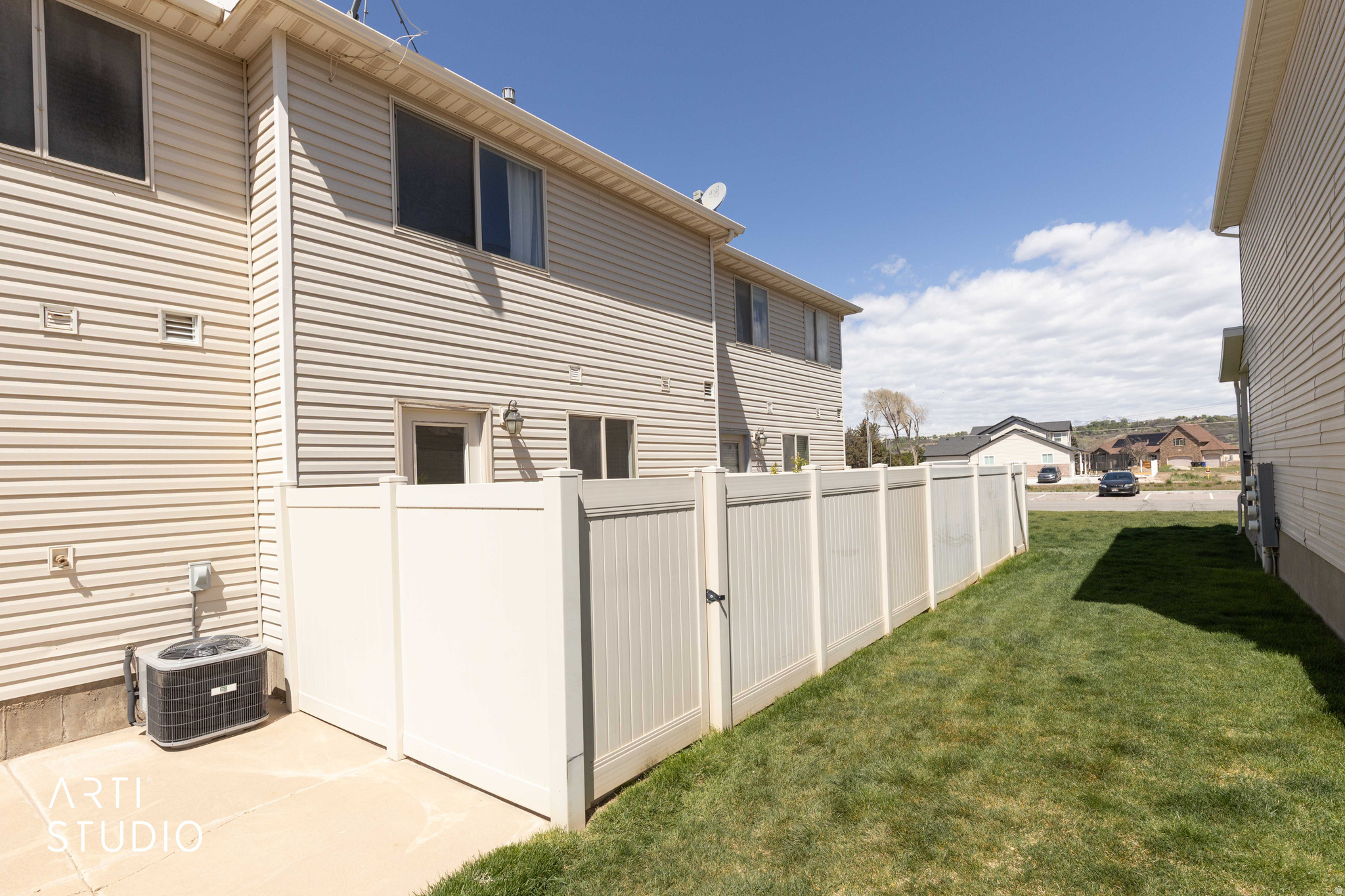 main property photo 25