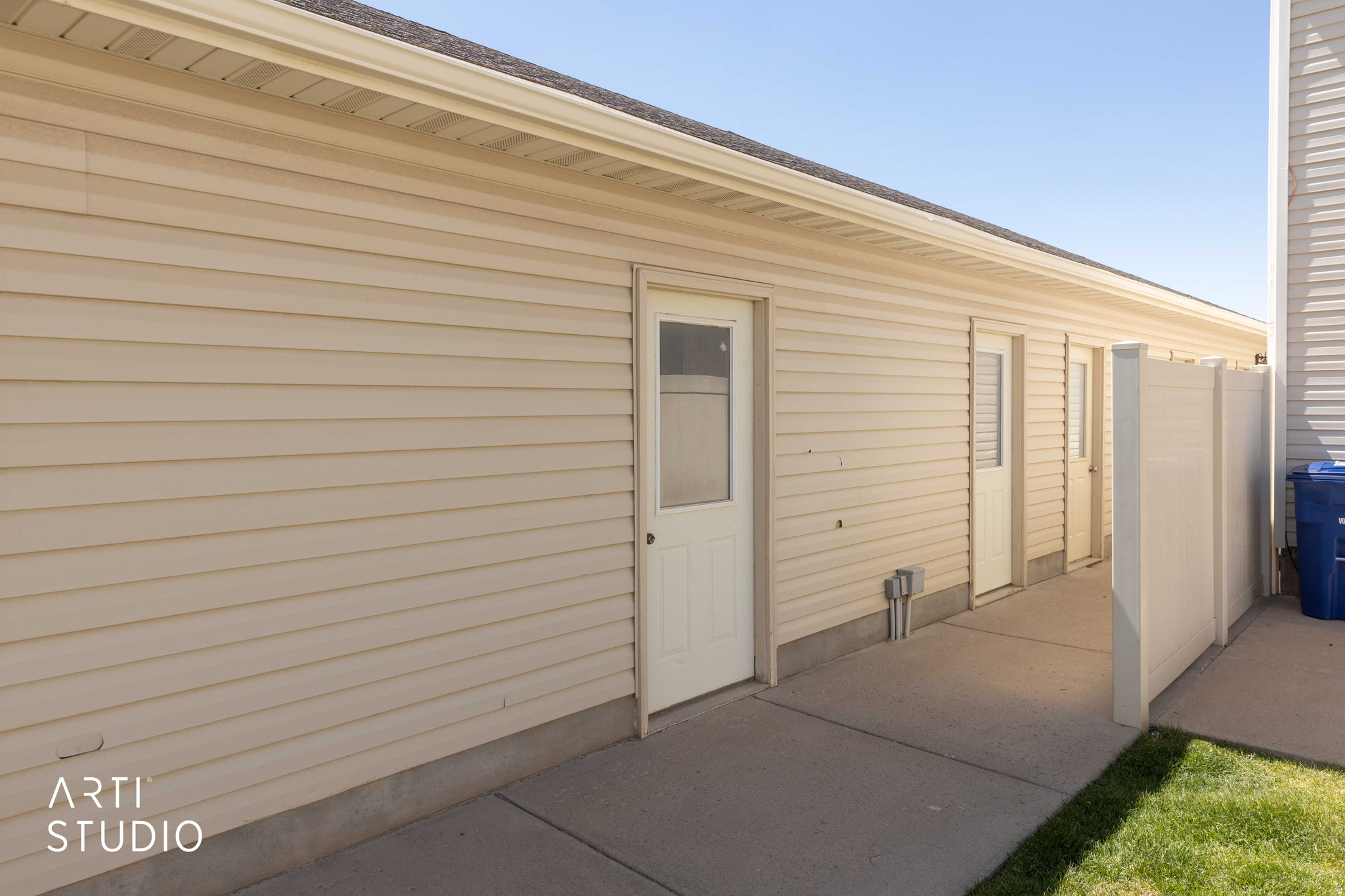 main property photo 31