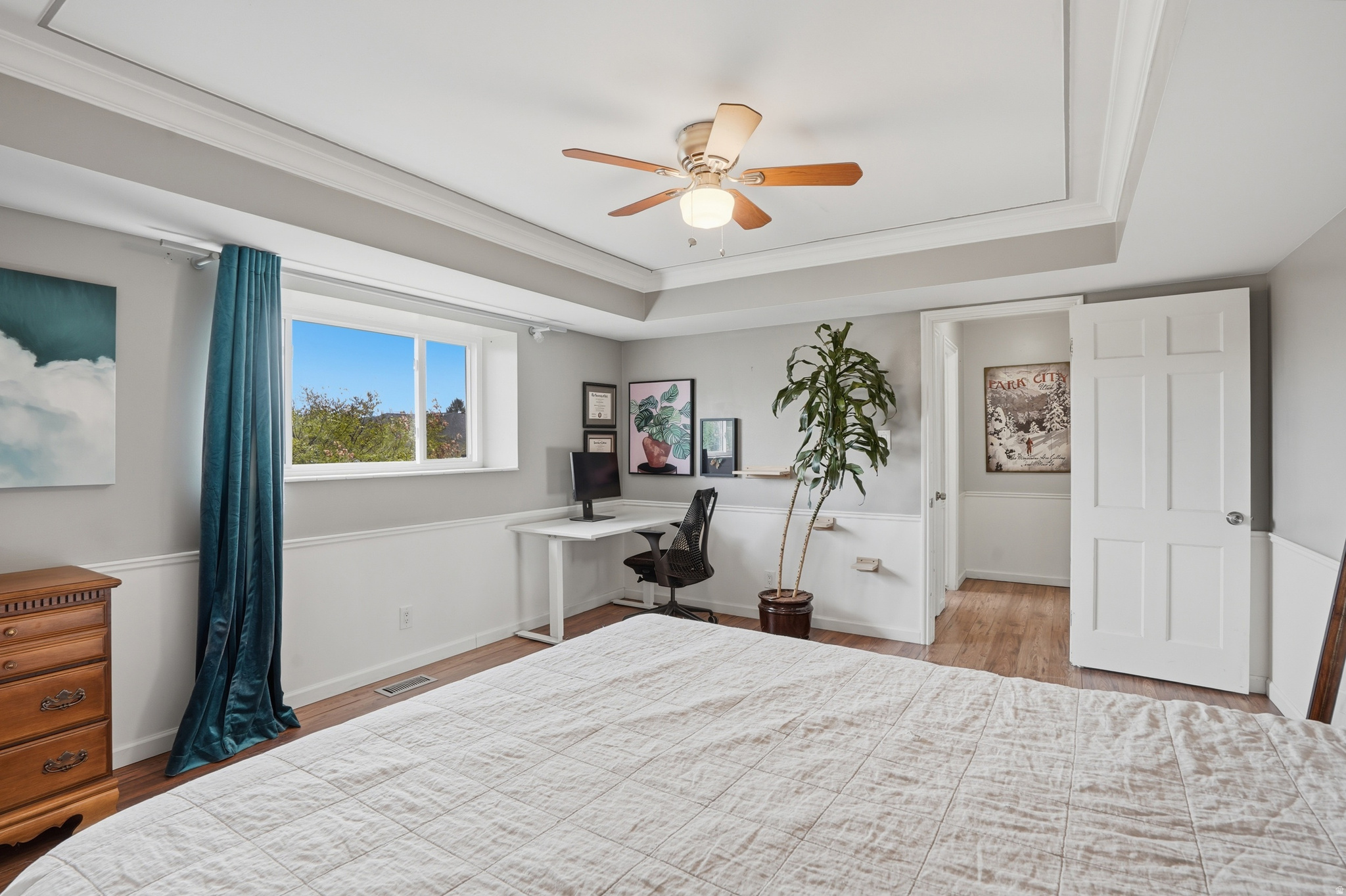 main property photo 13