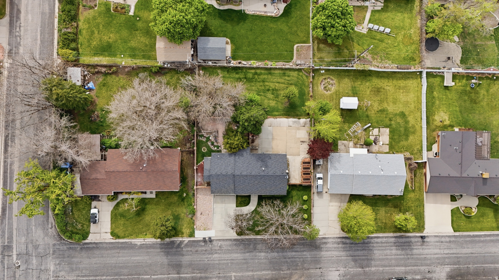 main property photo 41