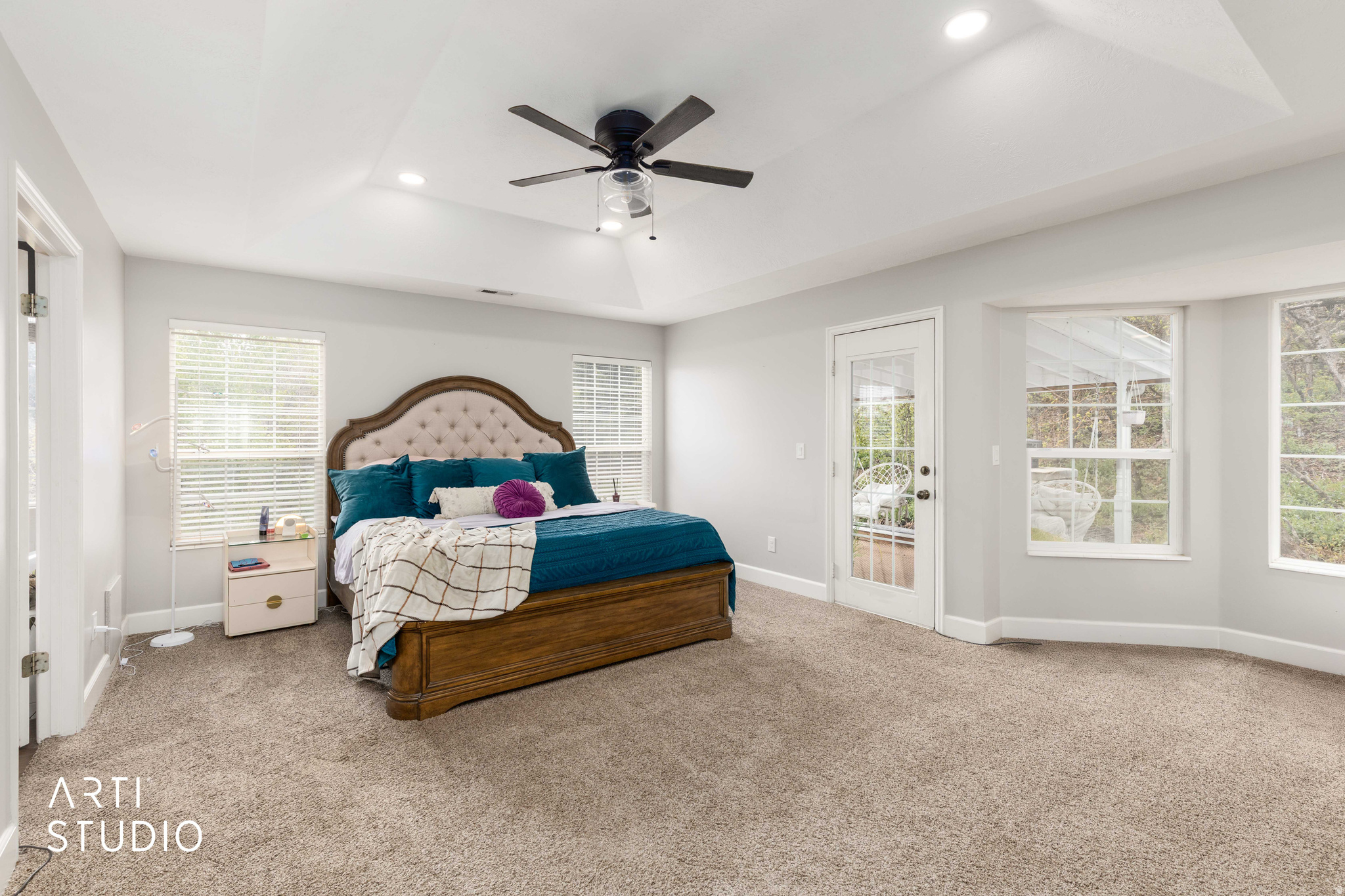 main property photo 30