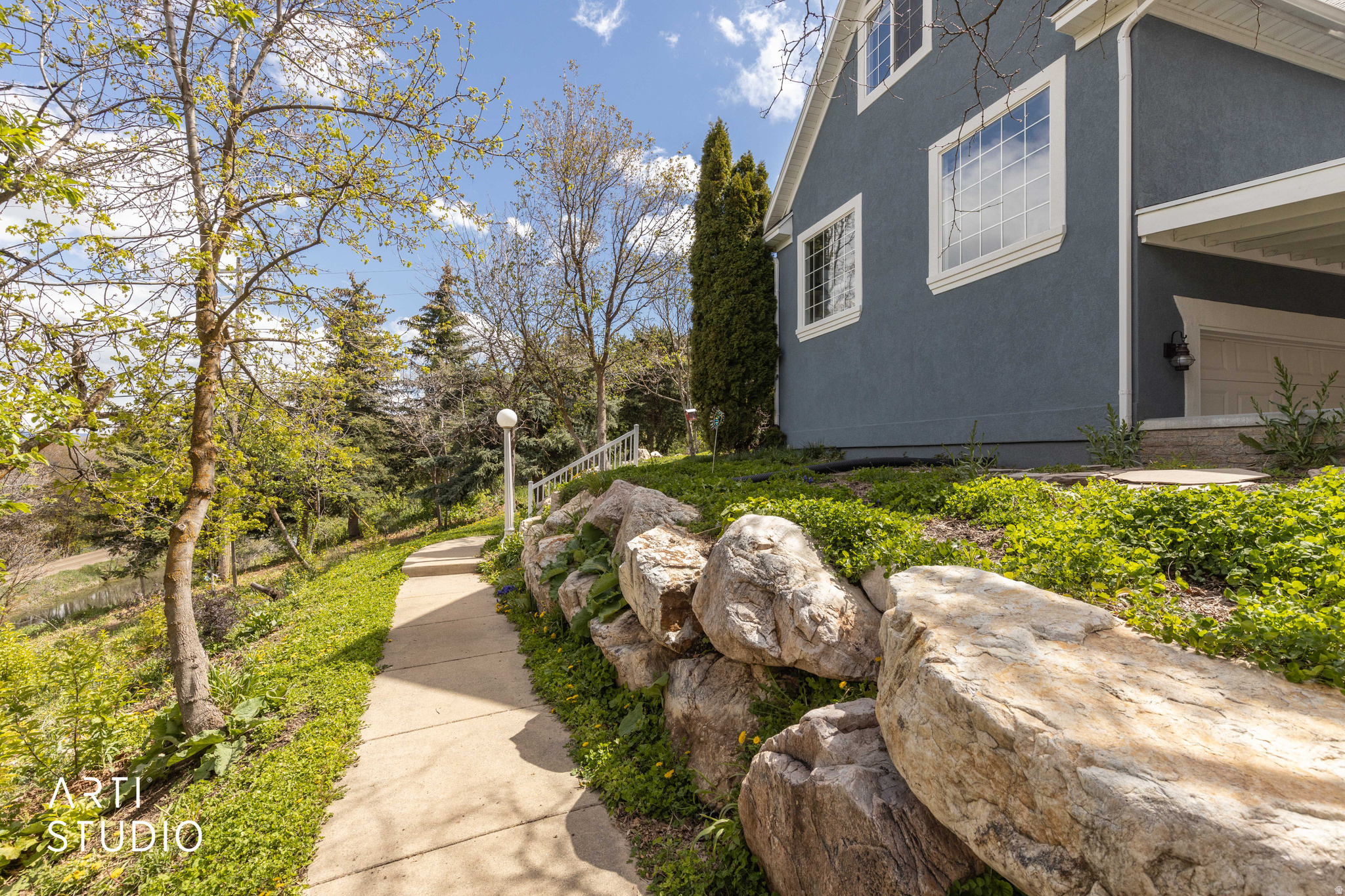 main property photo 5
