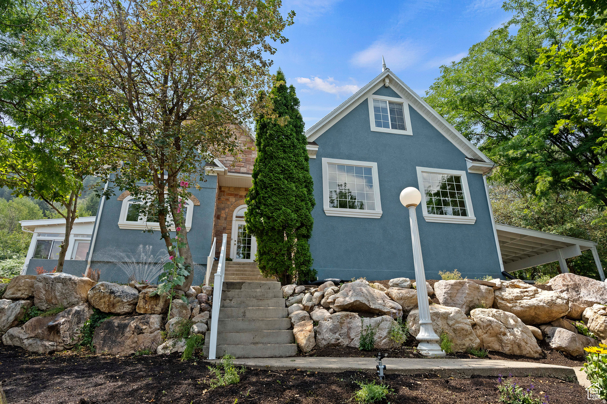 main property photo 94