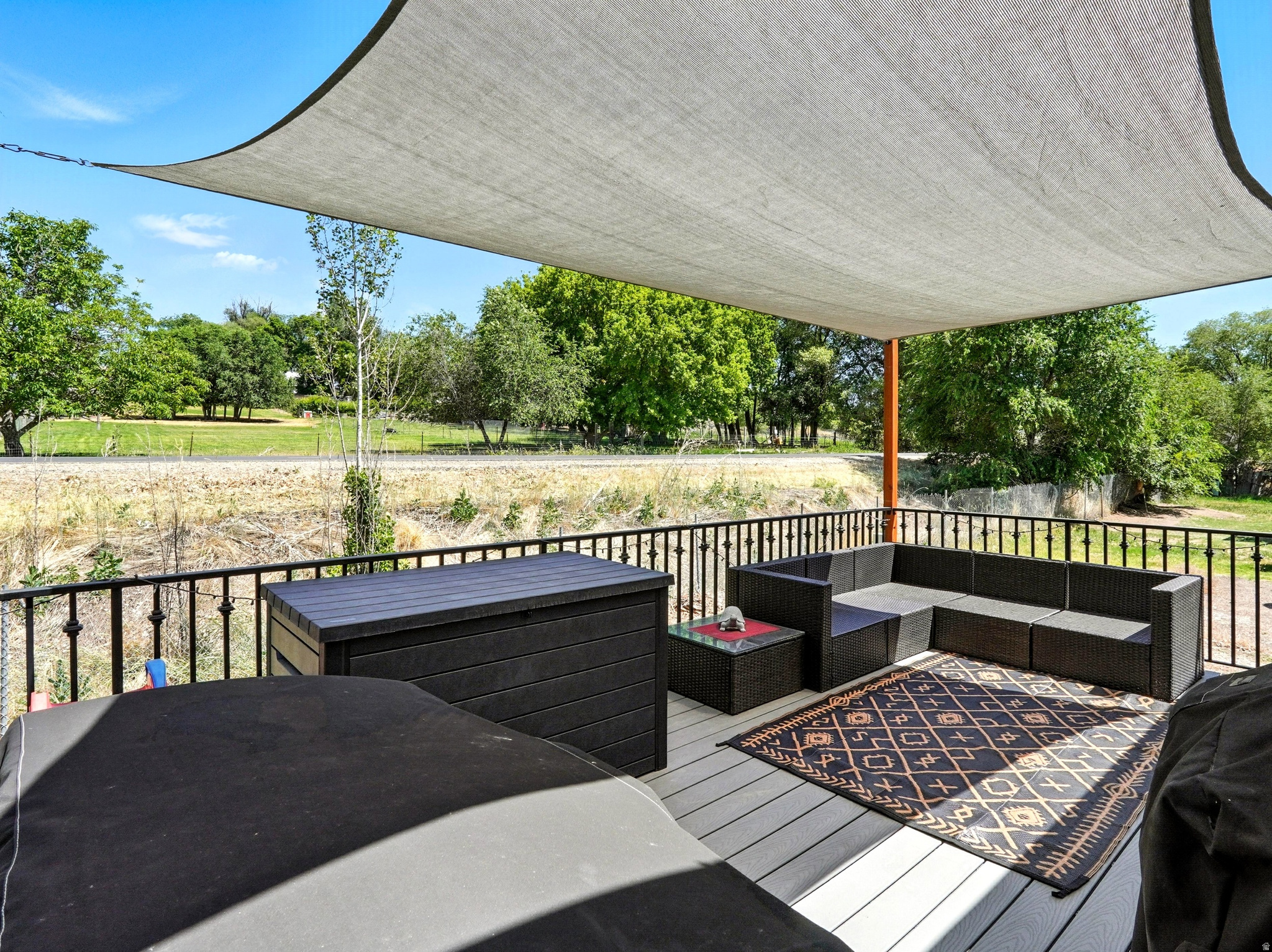 main property photo 22