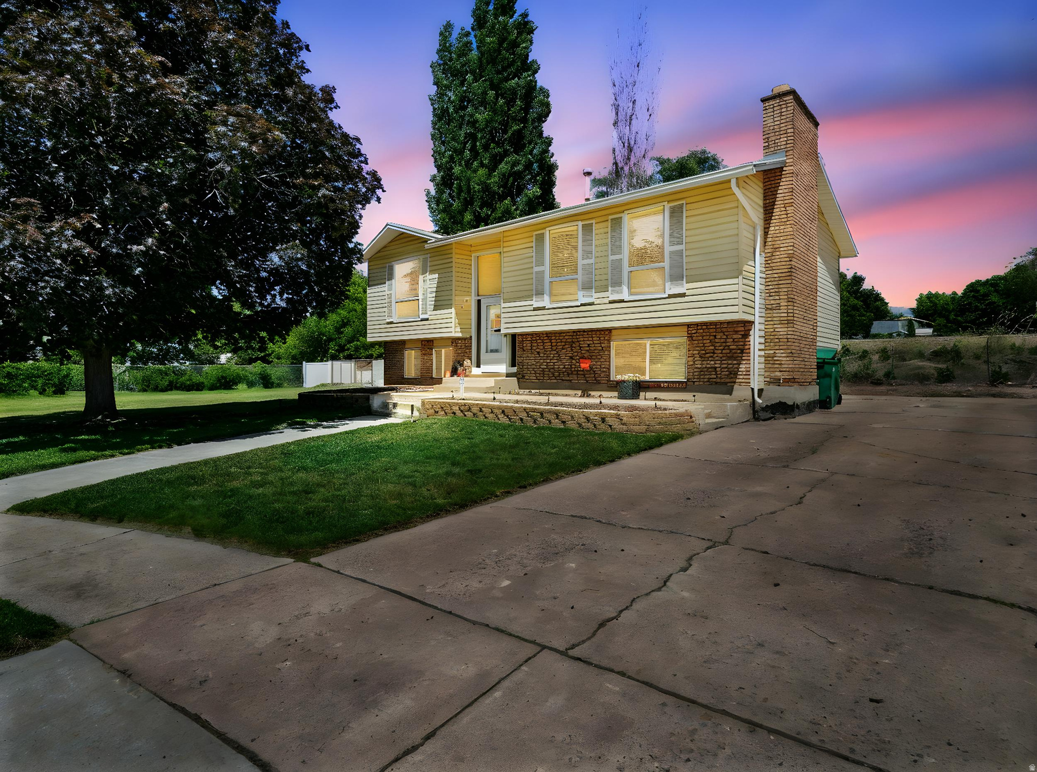 main property photo 26