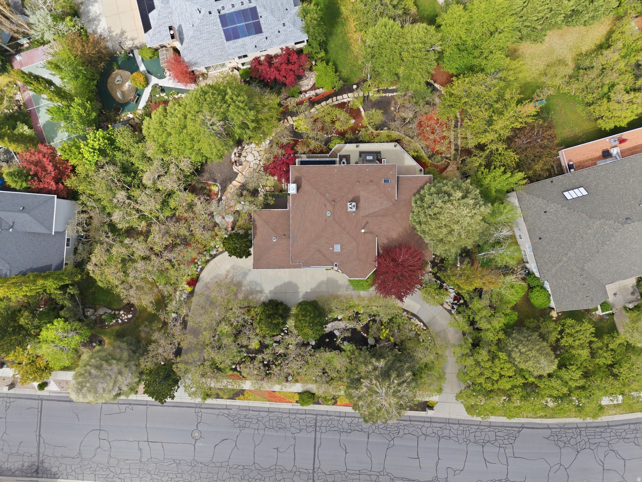 main property photo 40