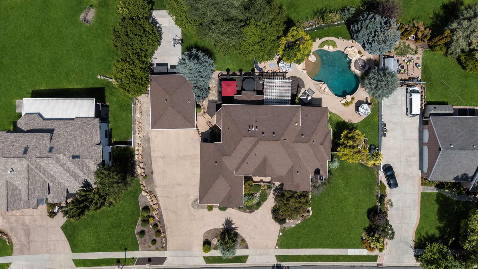 main property photo 52
