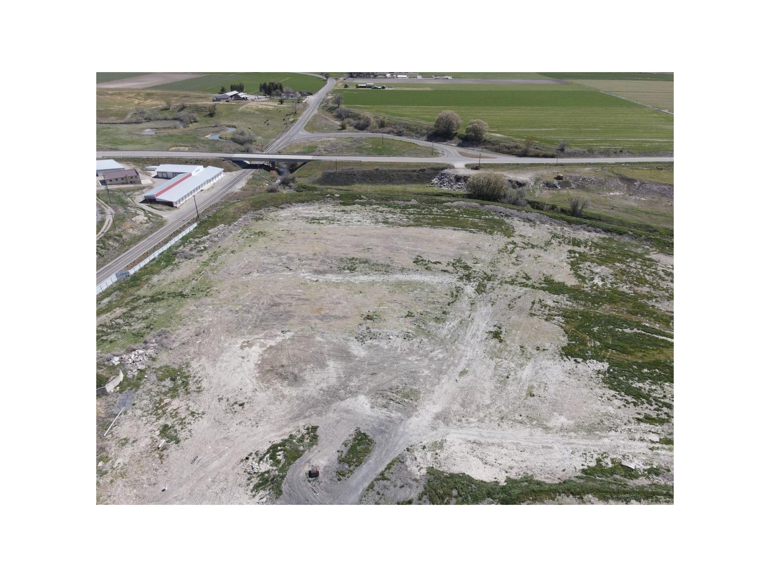 main property photo 16