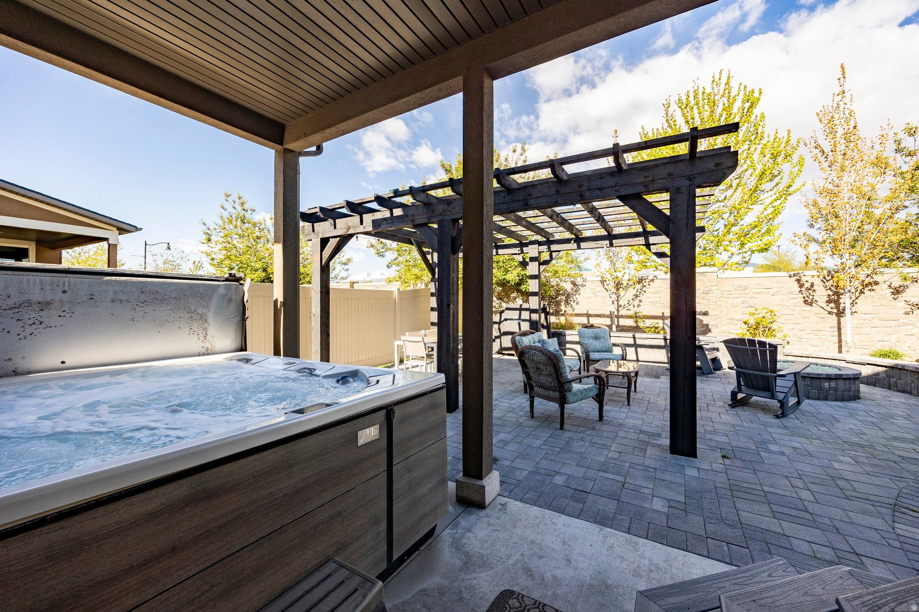 main property photo 39