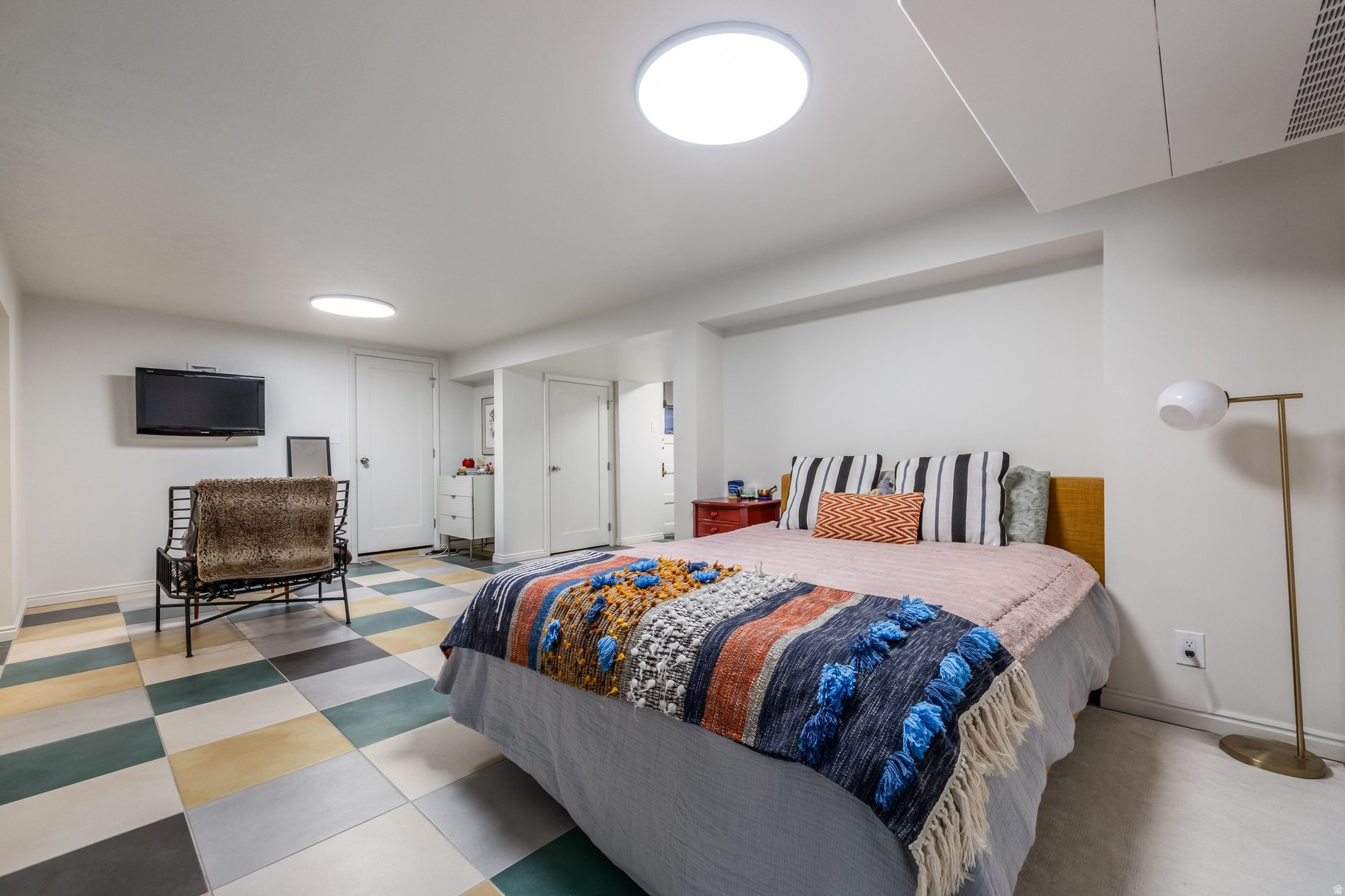 main property photo 98