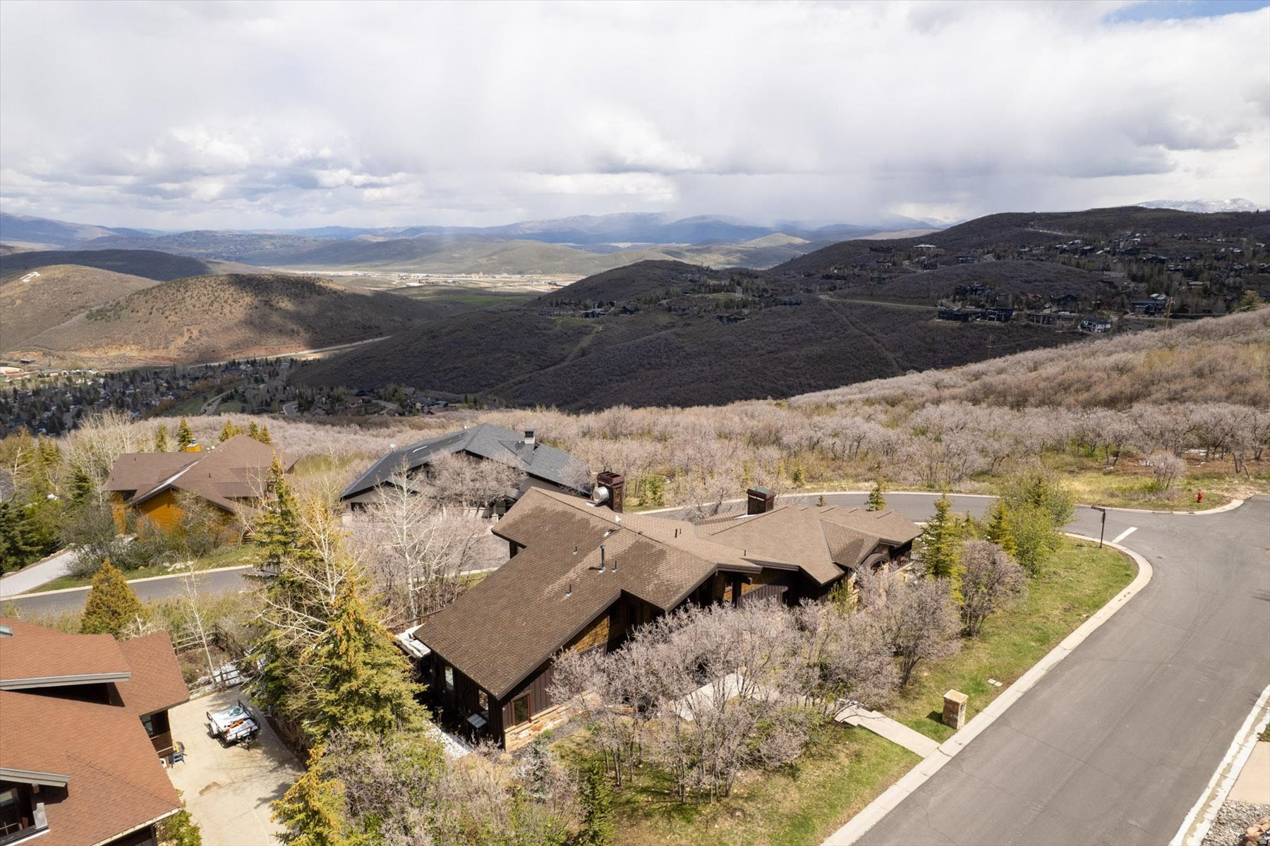 main property photo 13