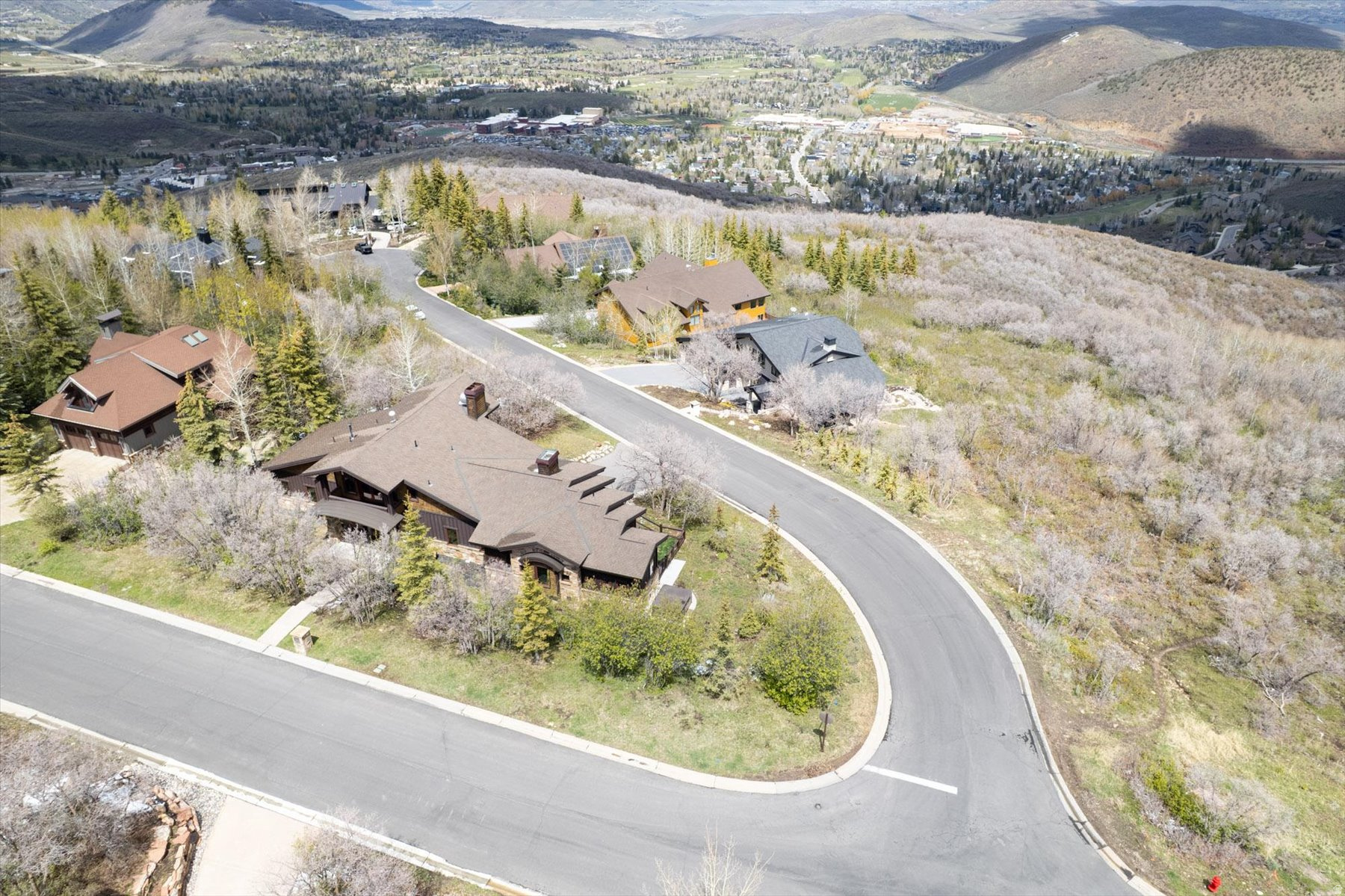 main property photo 16