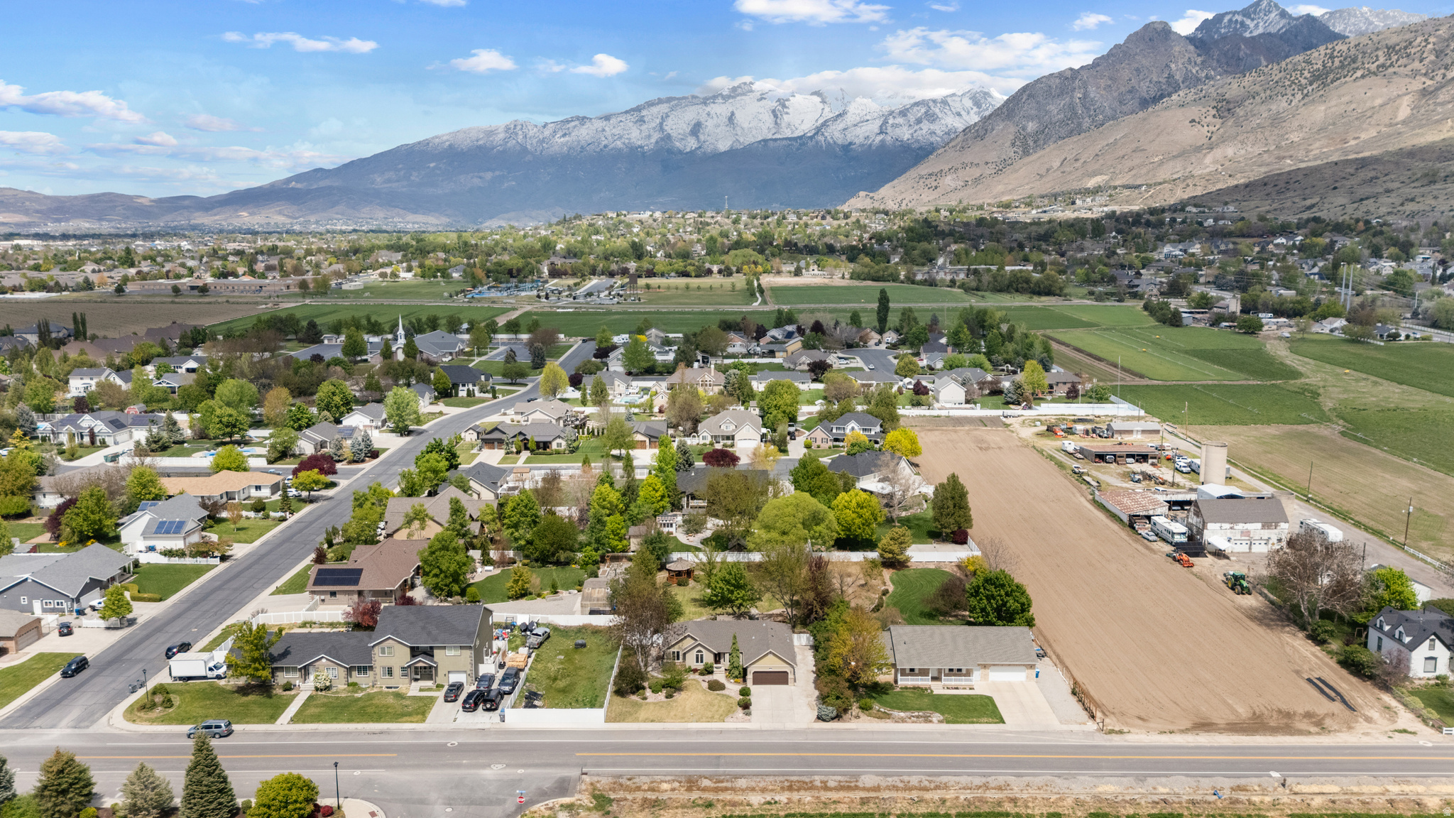 main property photo 41