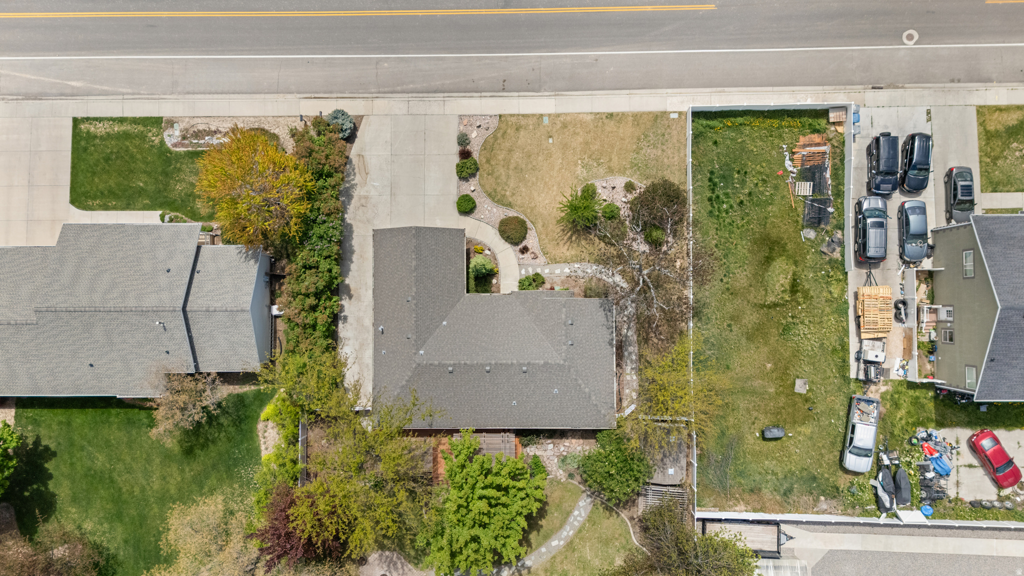 main property photo 47