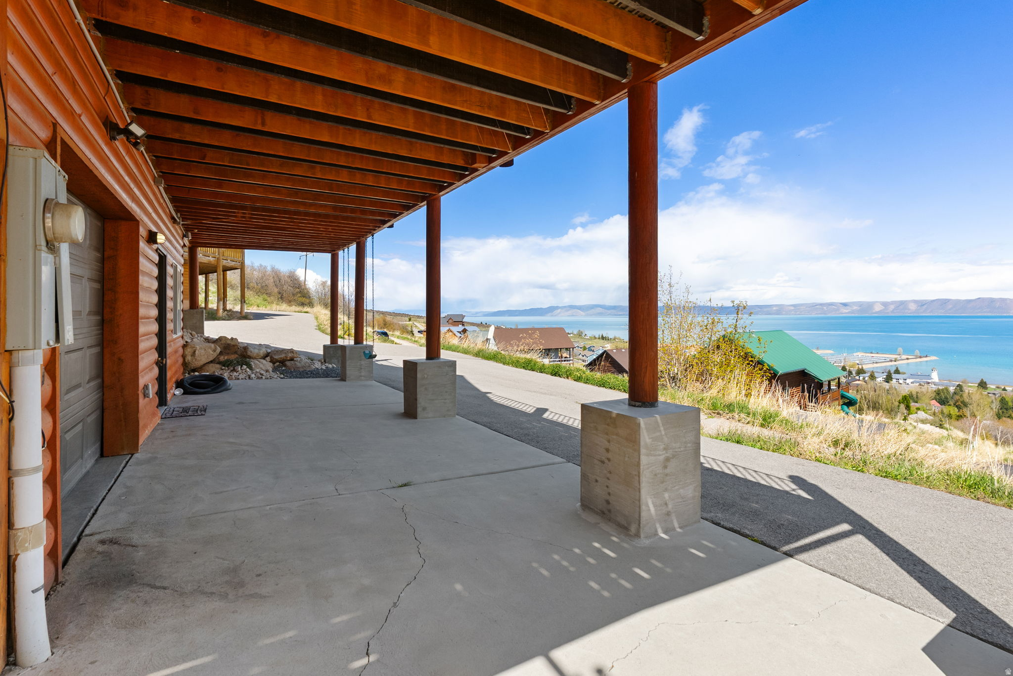 main property photo 31