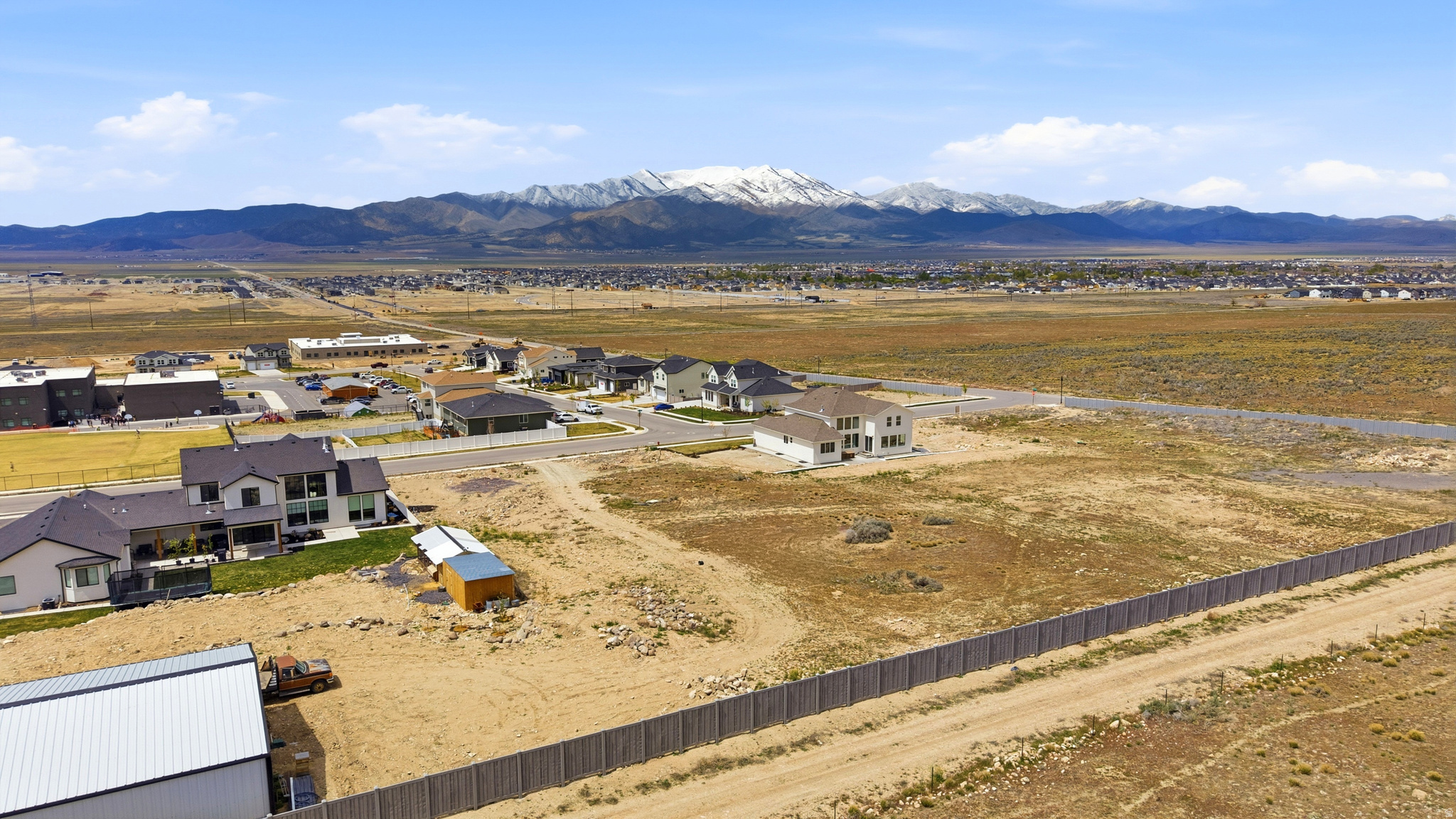main property photo 14