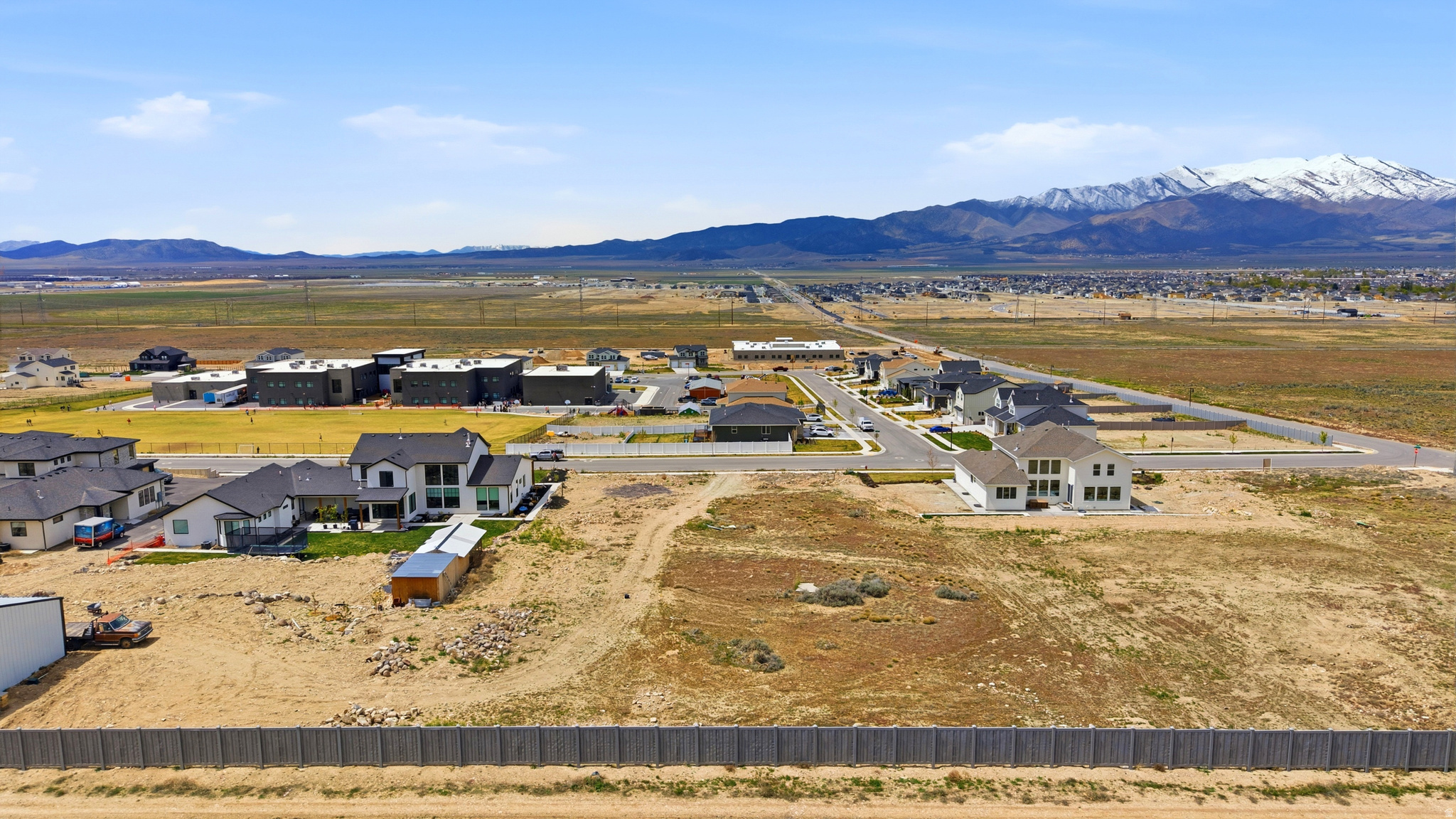 main property photo 15