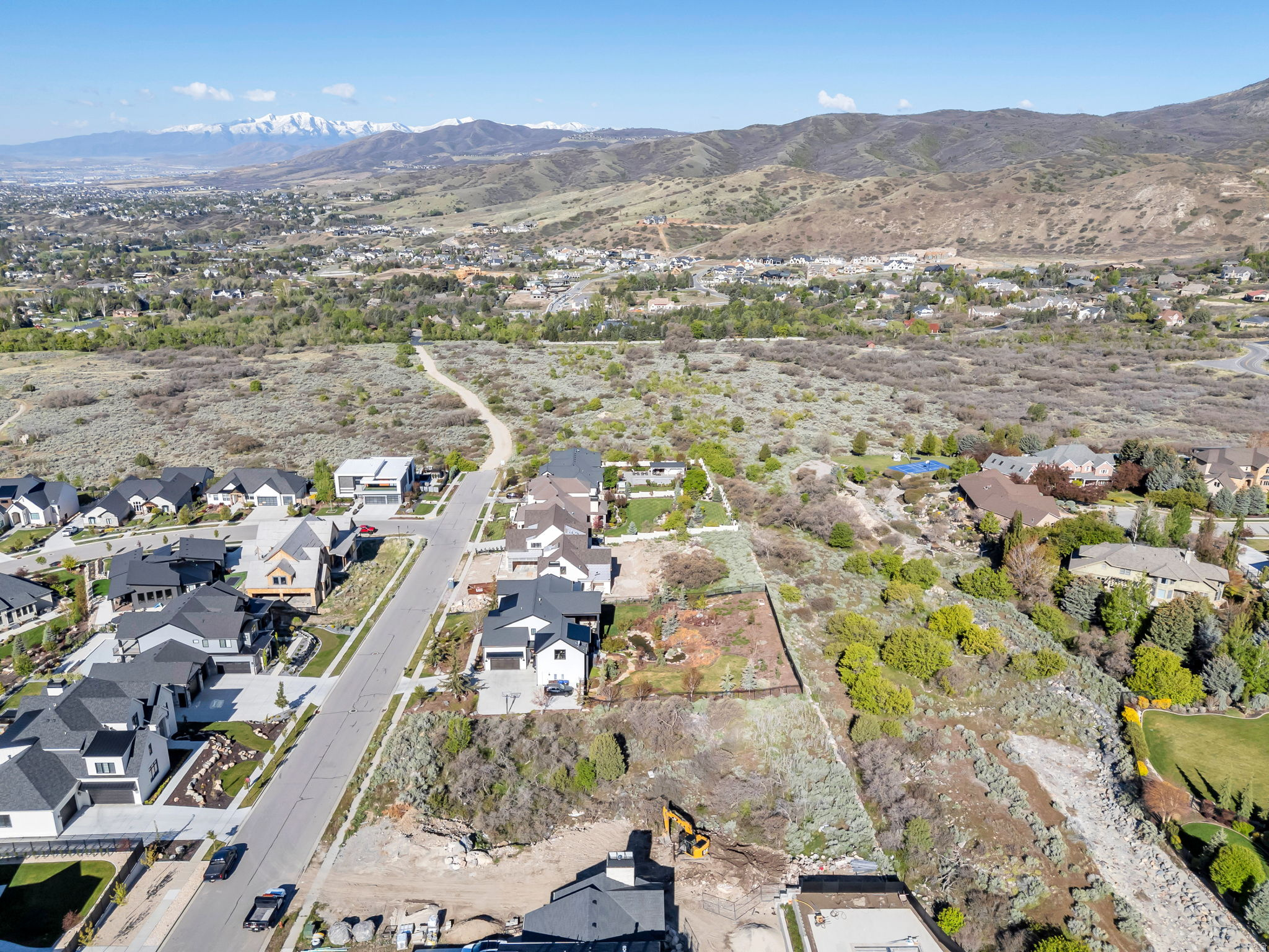 main property photo 6