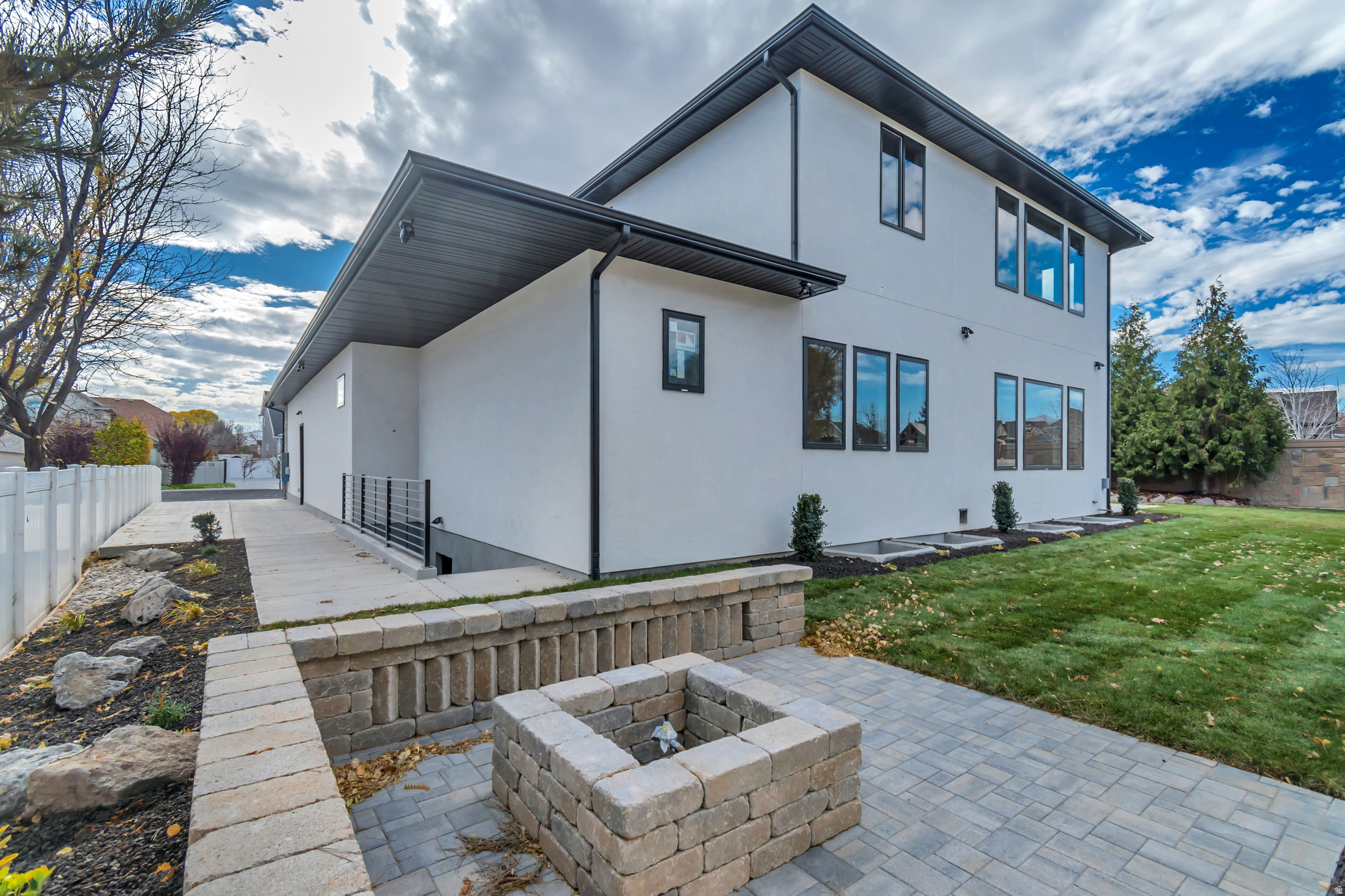 main property photo 77