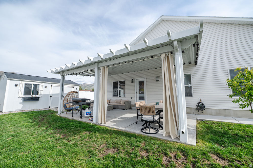 main property photo 40