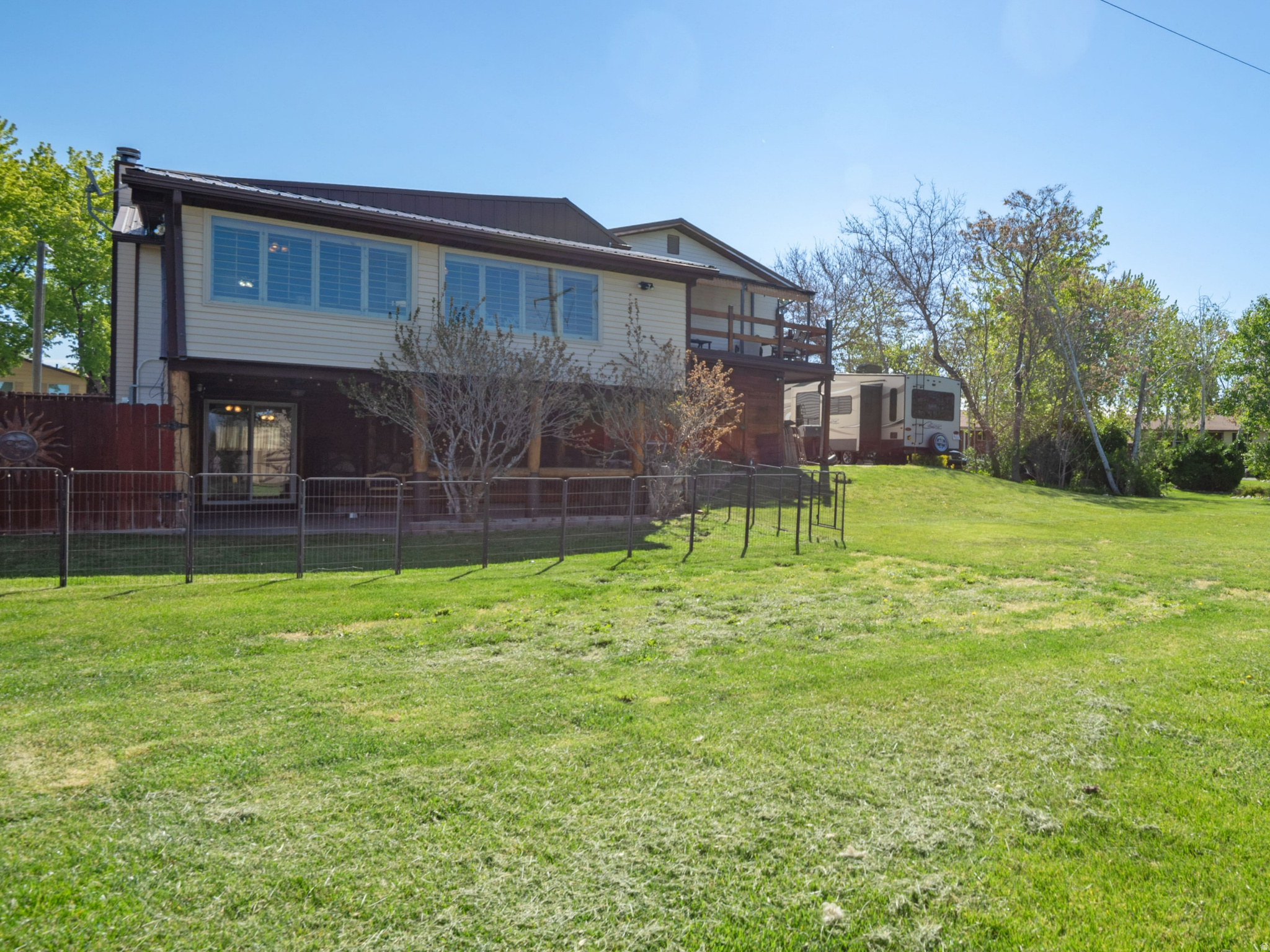 main property photo 21