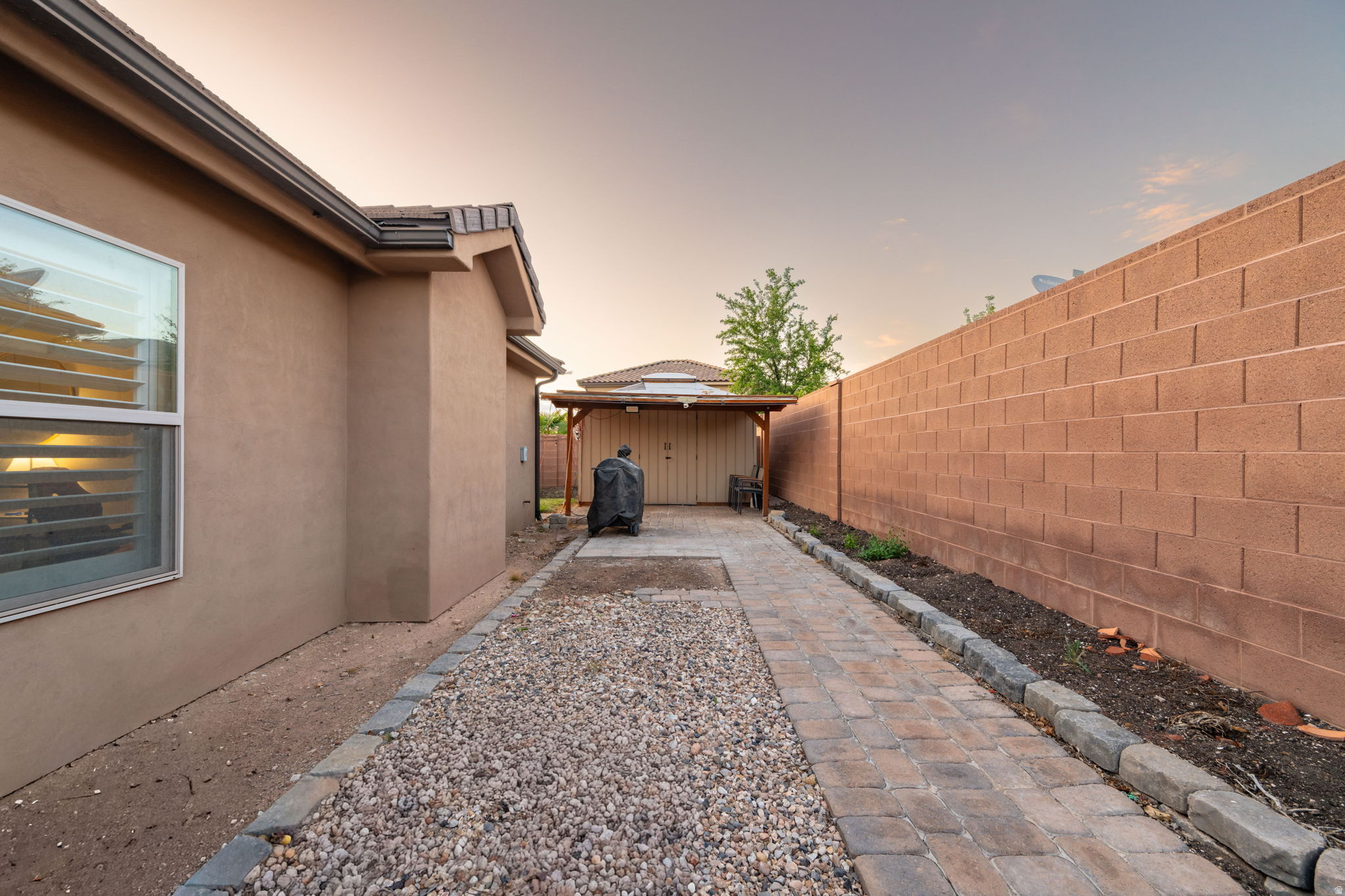 main property photo 39