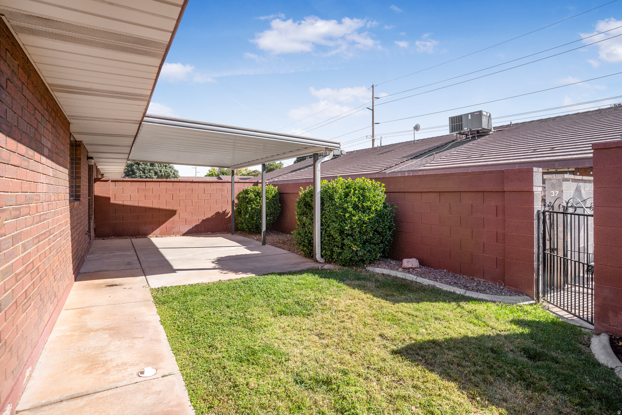 main property photo 24