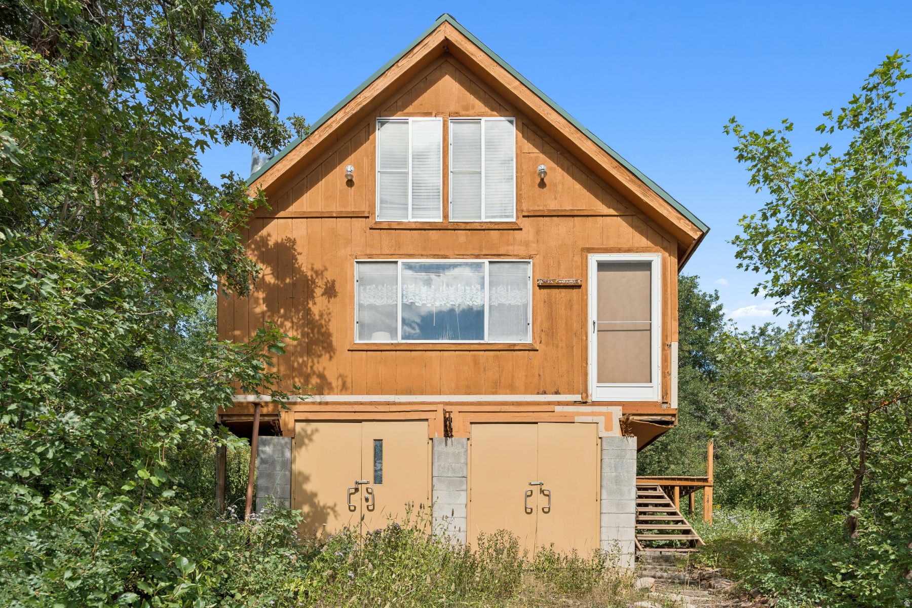 main property photo 33