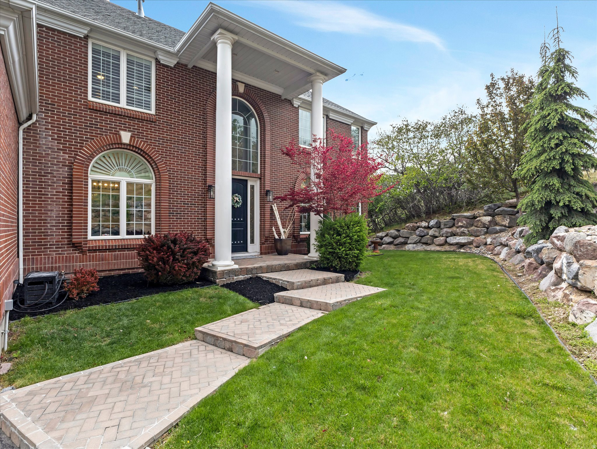main property photo 10
