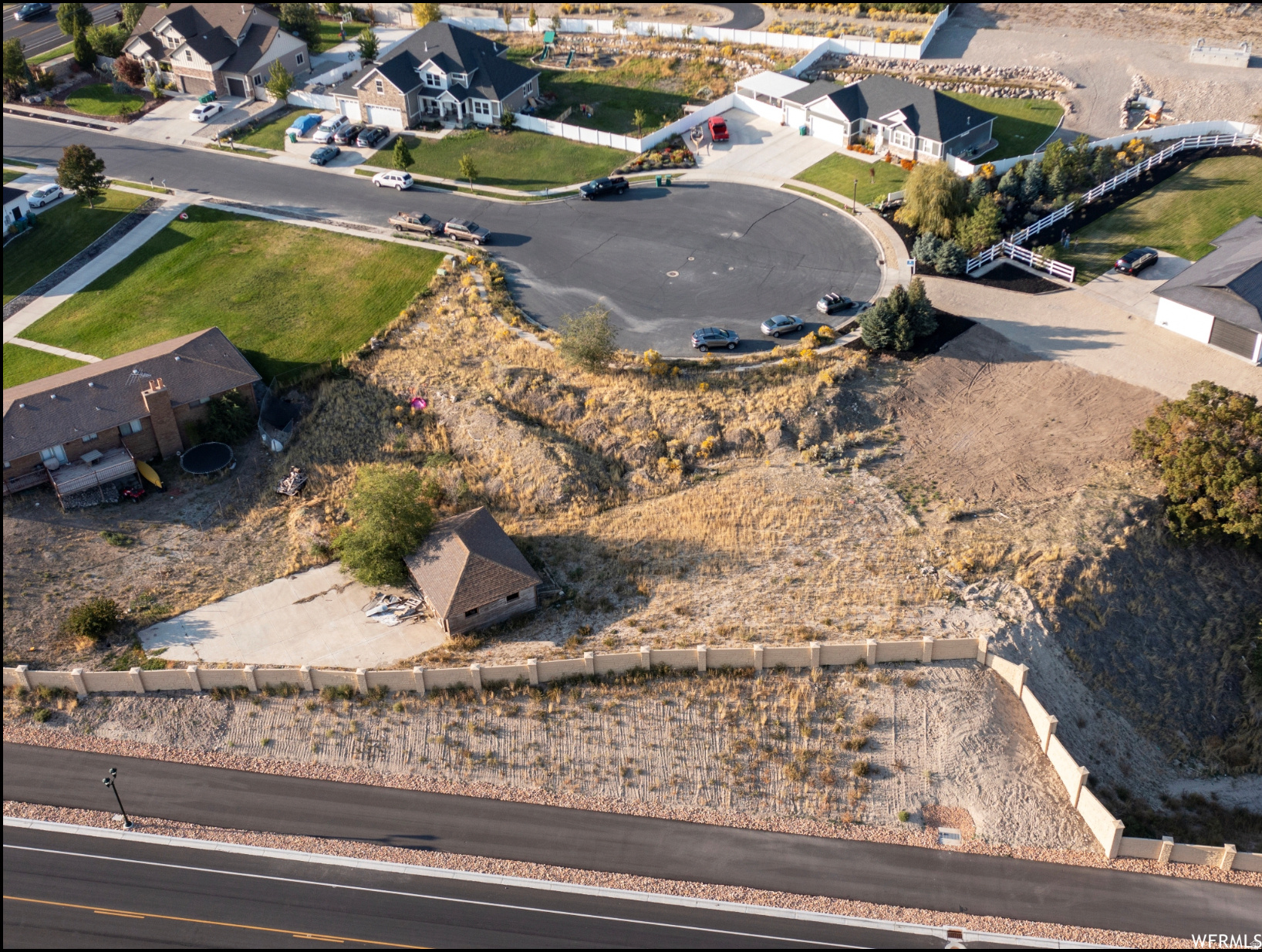 main property photo 11