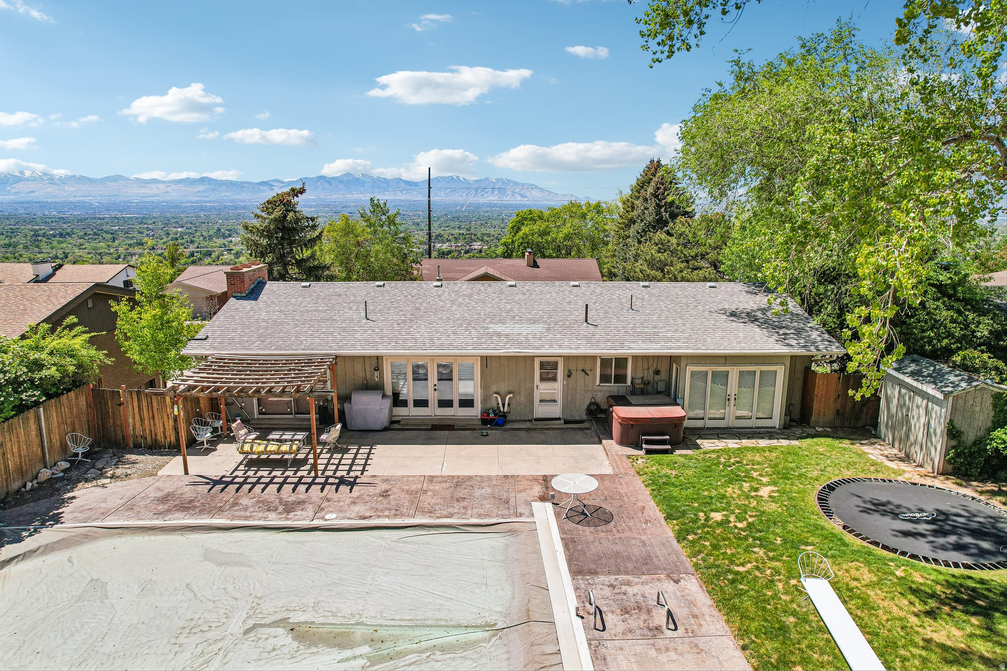 main property photo 51