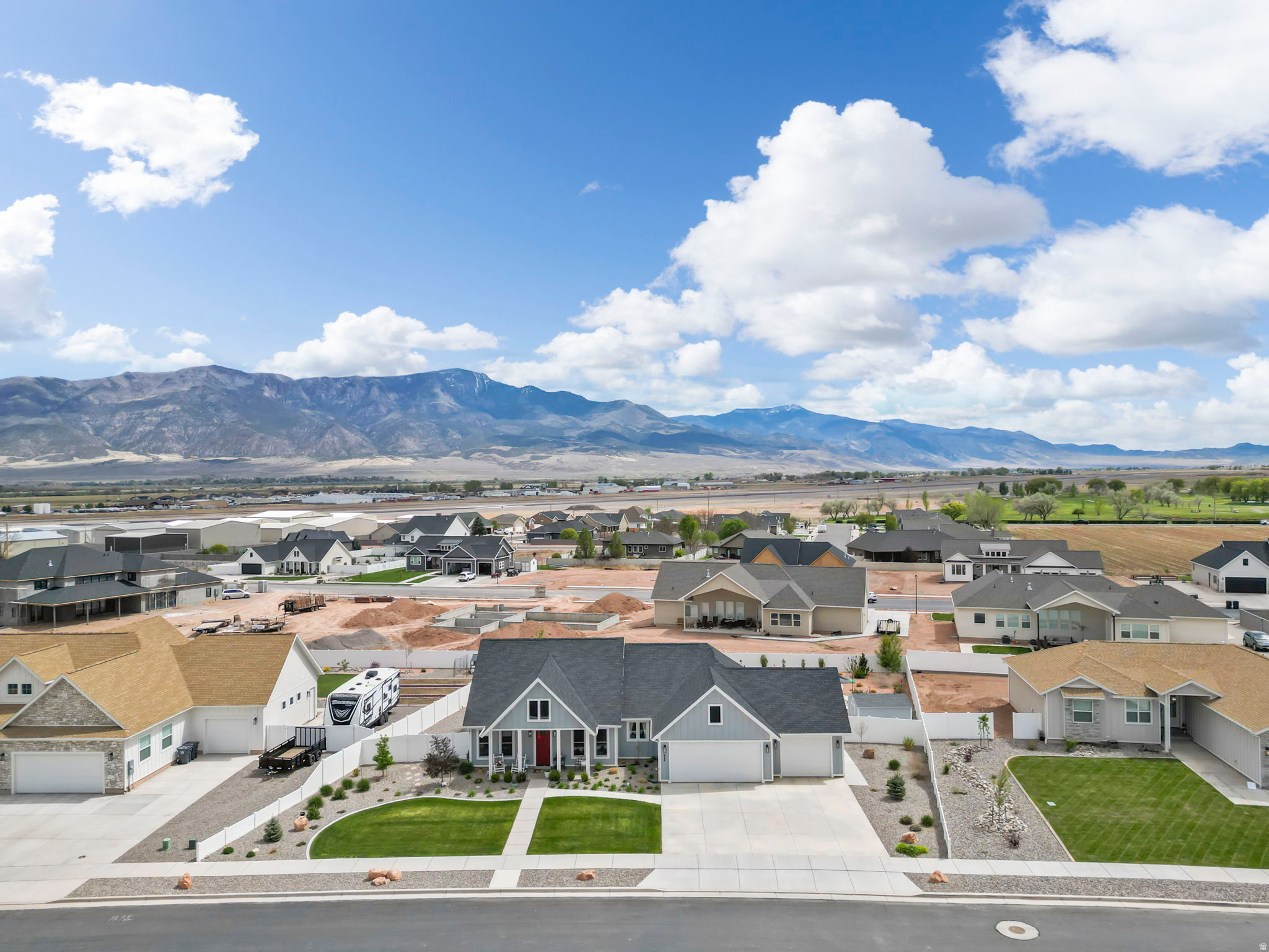 main property photo 44