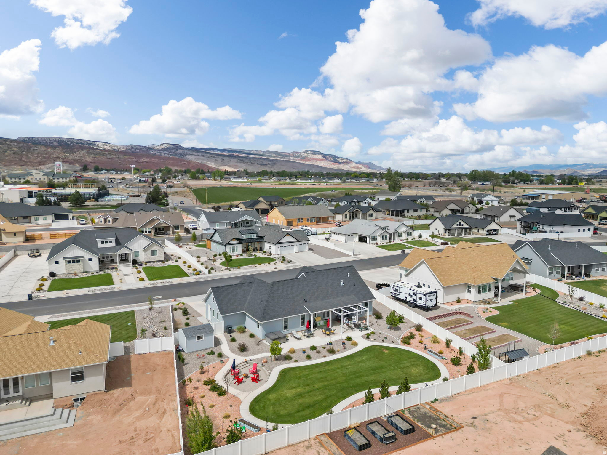 main property photo 48