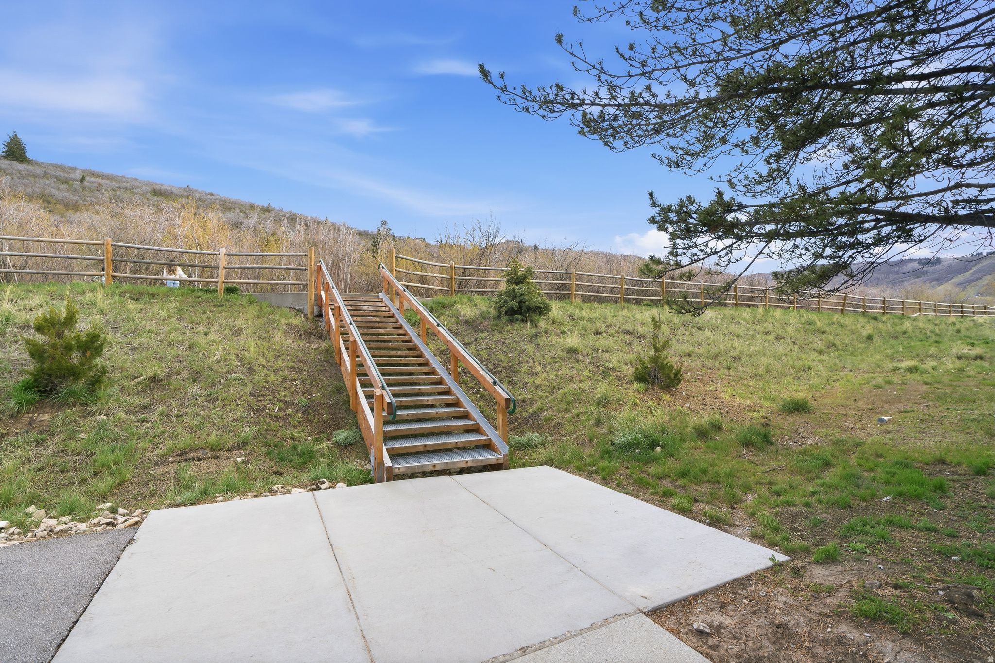main property photo 17