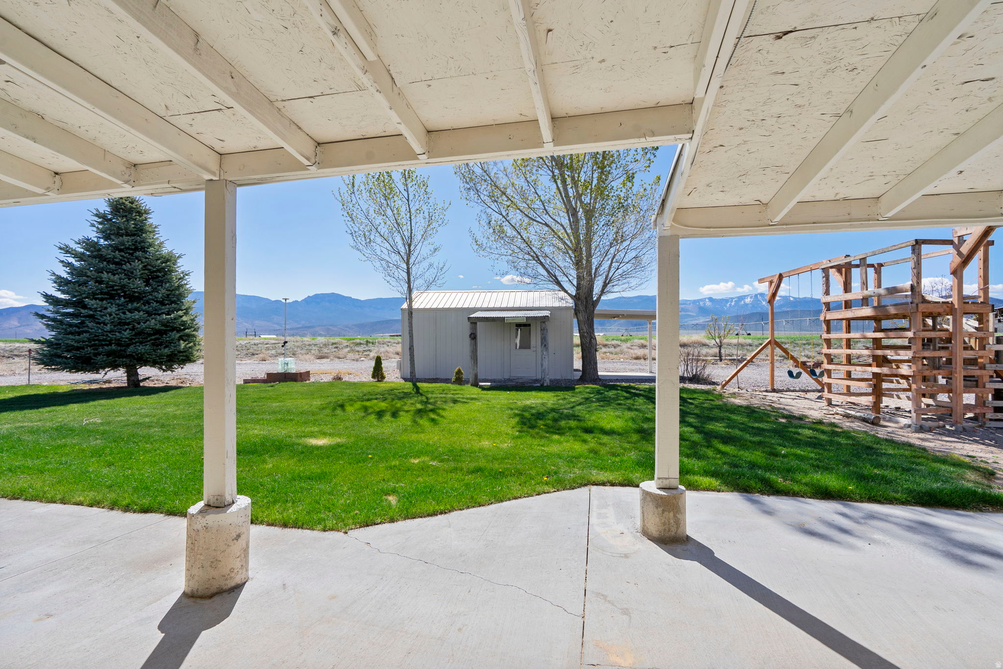 main property photo 22
