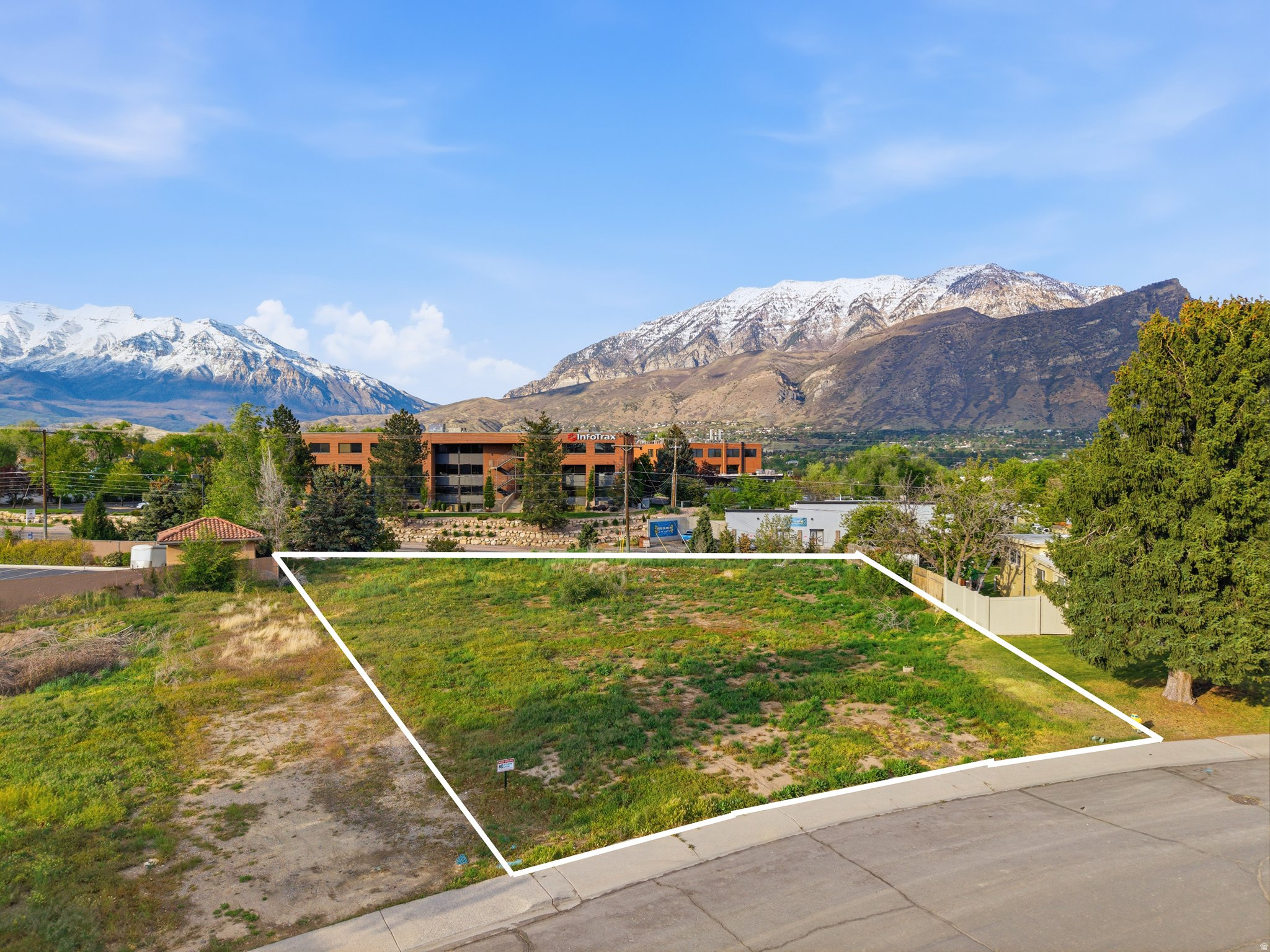 main property photo 7