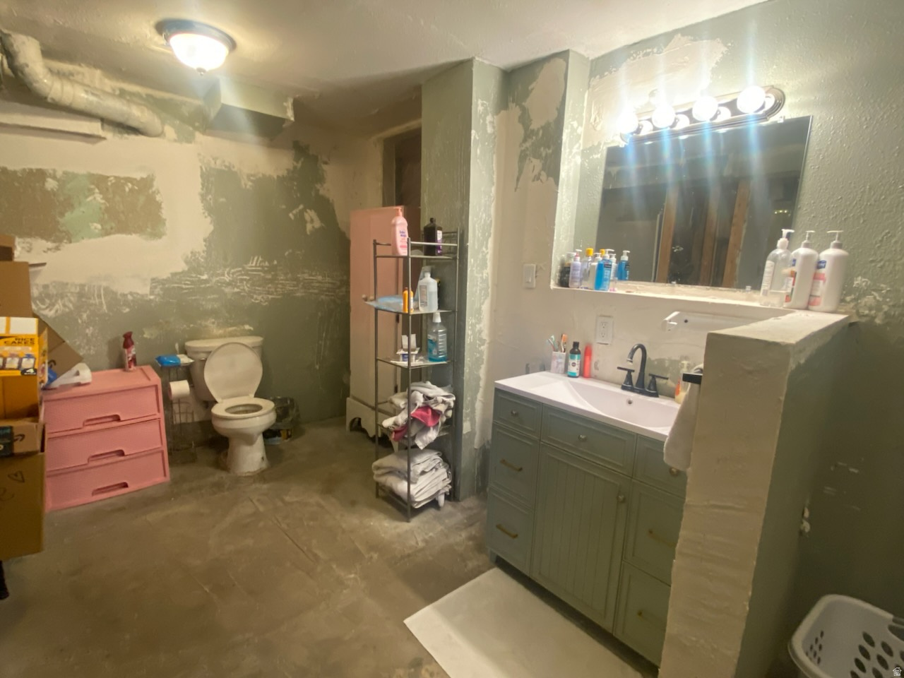 main property photo 16
