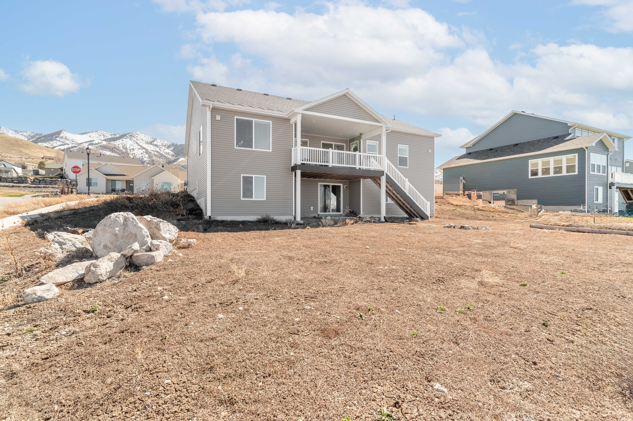 main property photo 22