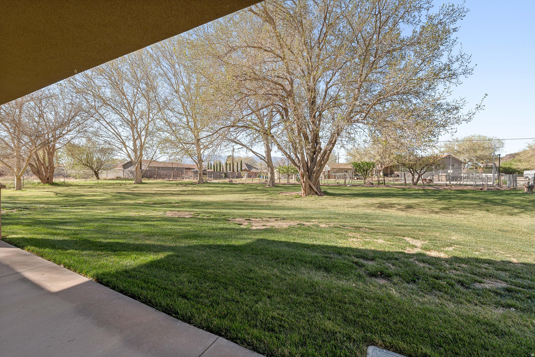 main property photo 36
