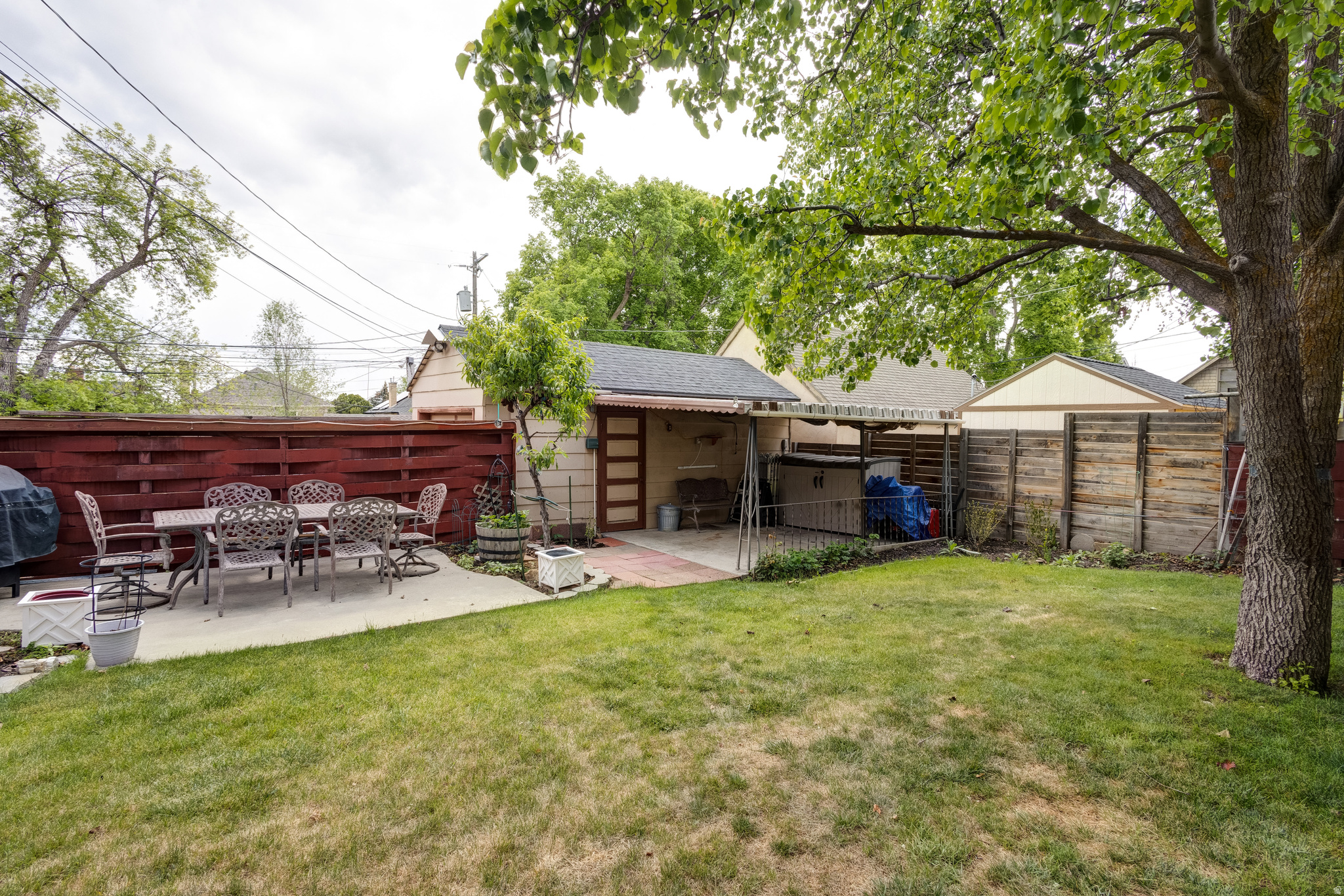 main property photo 20