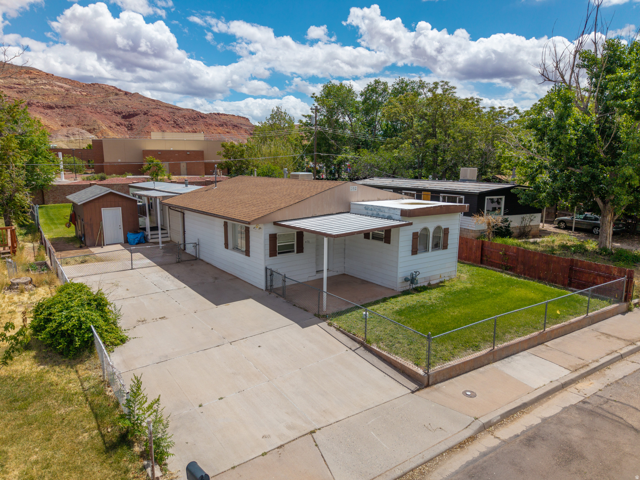 main property photo 2