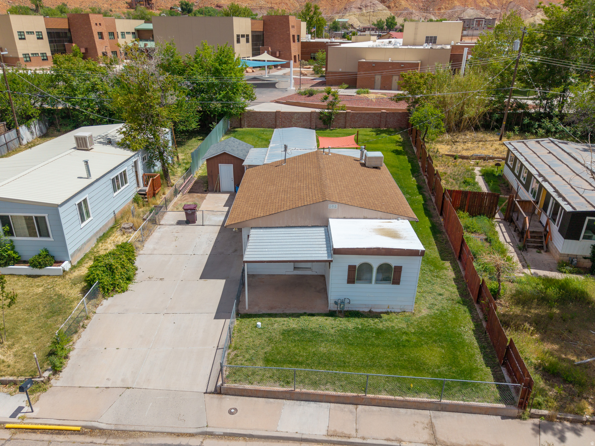 main property photo 6