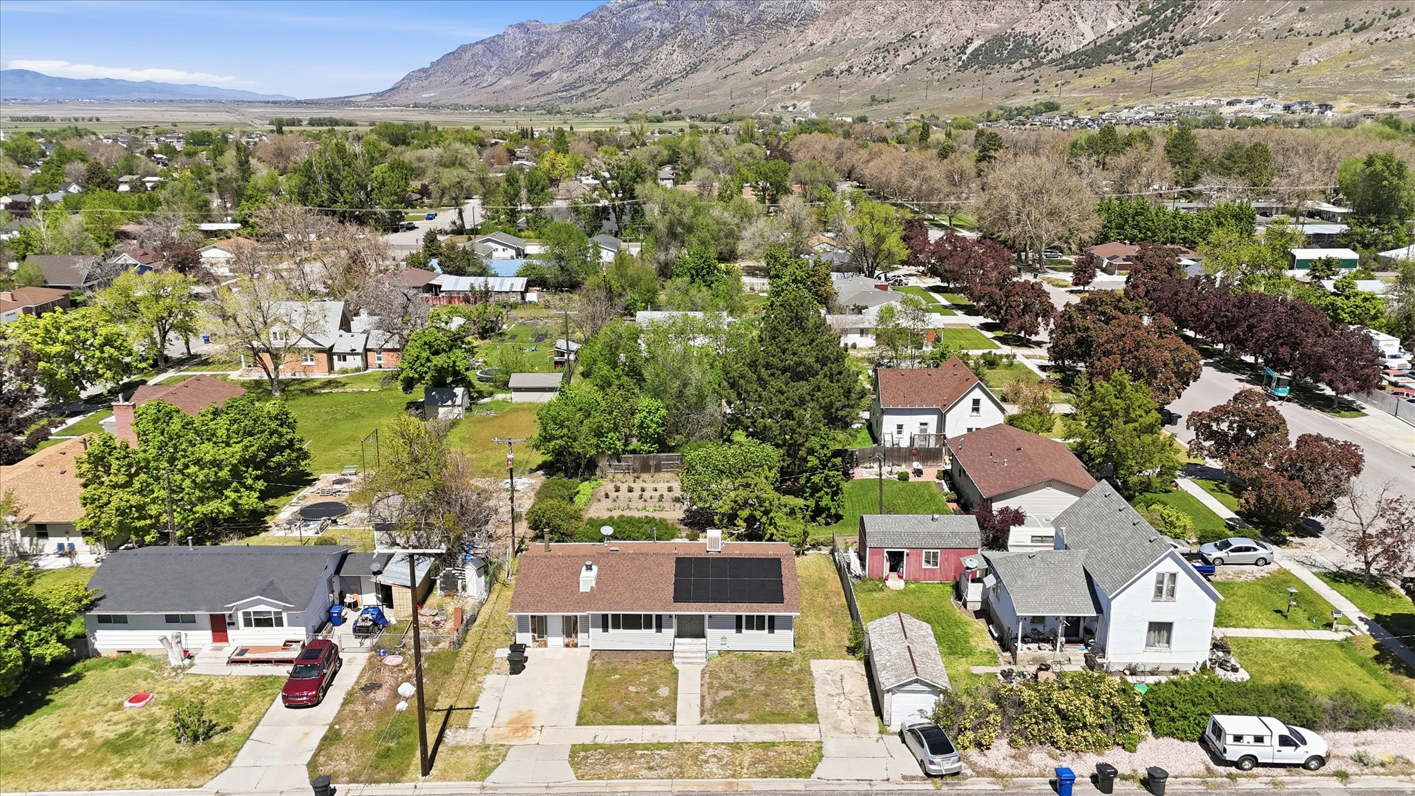 main property photo 37
